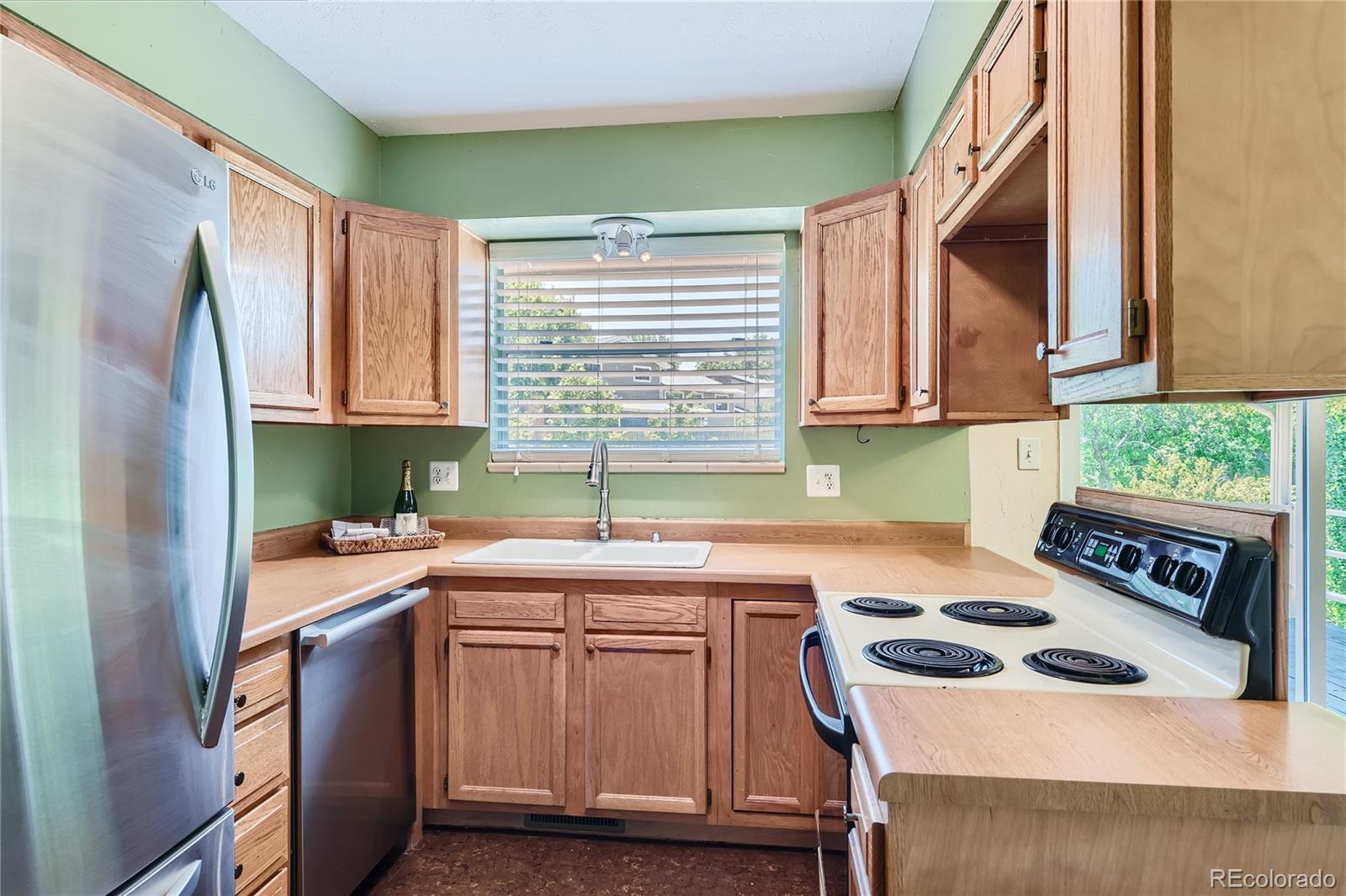 MLS Image #11 for 8704 e davies avenue,centennial, Colorado