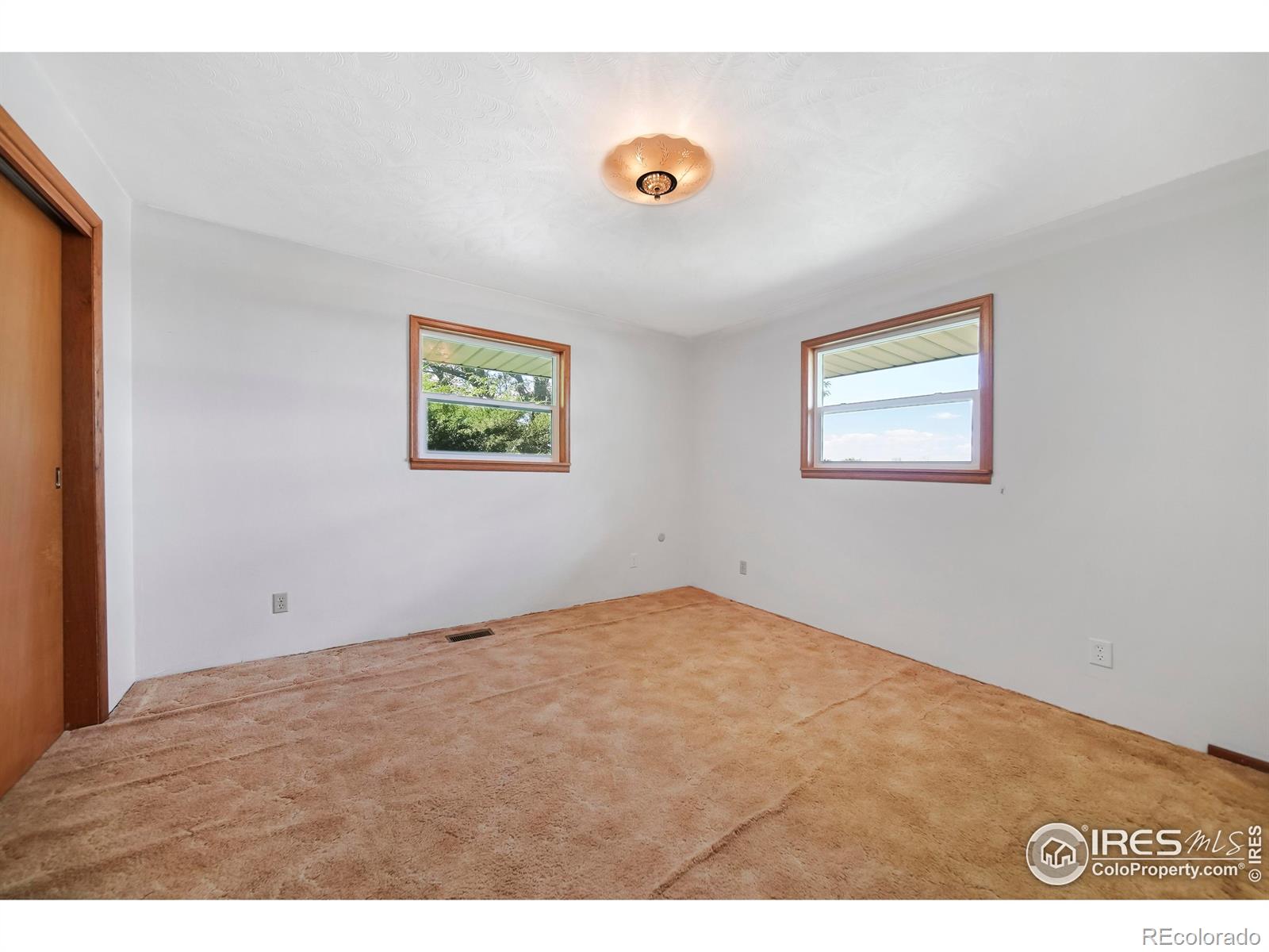 MLS Image #19 for 762  date avenue,akron, Colorado