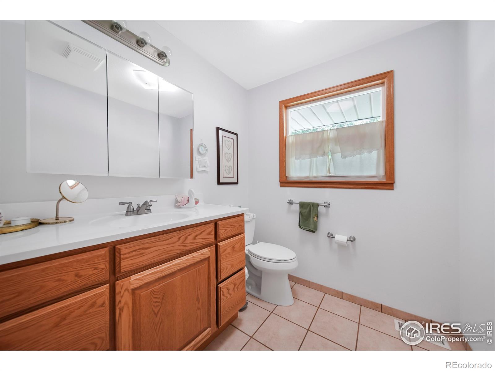 MLS Image #20 for 762  date avenue,akron, Colorado