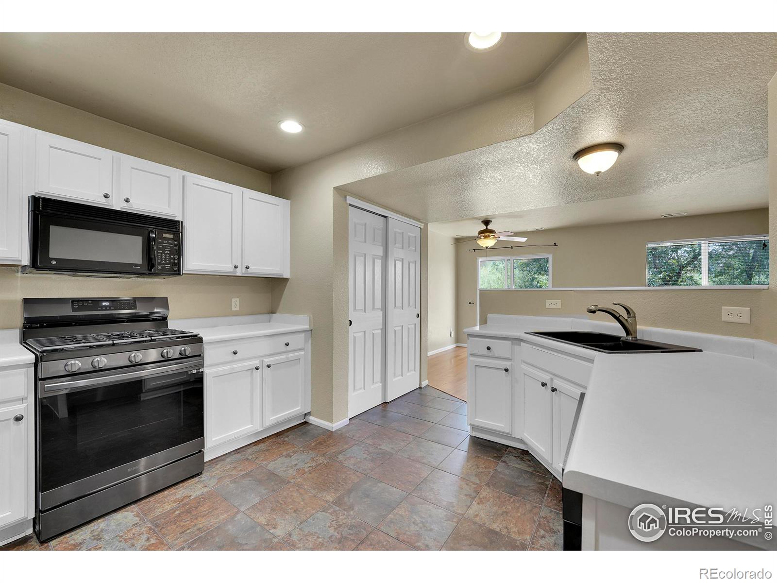 MLS Image #13 for 6827  autumn ridge drive,fort collins, Colorado