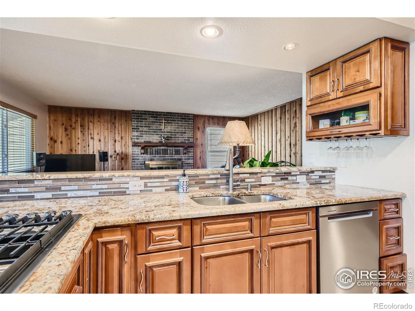 MLS Image #9 for 755  old stone drive,highlands ranch, Colorado