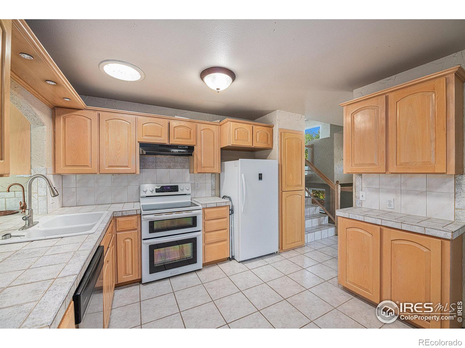 MLS Image #3 for 512  larkbunting drive,fort collins, Colorado