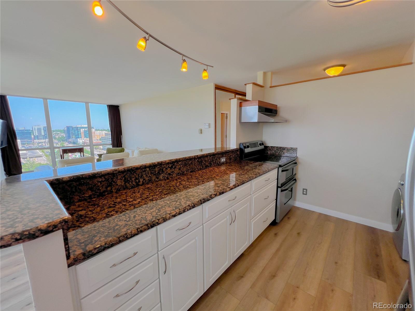 MLS Image #5 for 3100 e cherry creek south drive,denver, Colorado