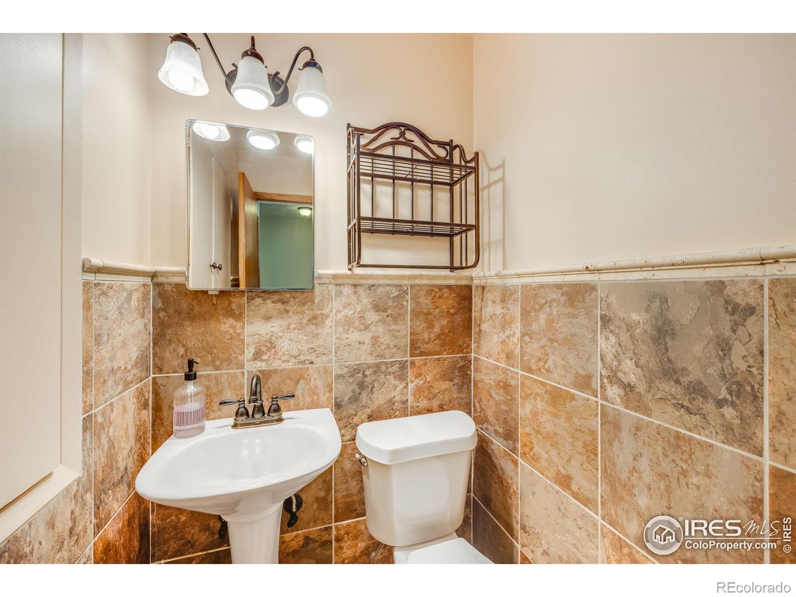MLS Image #3 for 716  maple drive,loveland, Colorado
