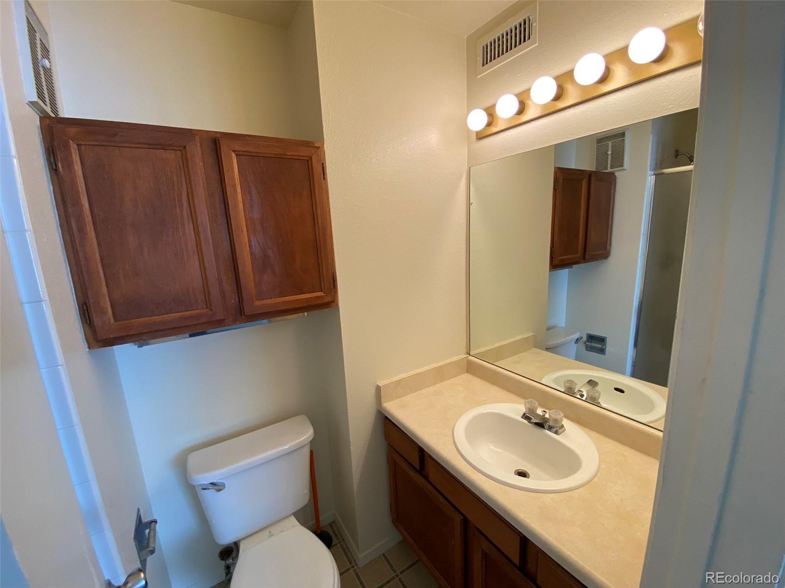 MLS Image #5 for 1094 s dearborn street 301,aurora, Colorado