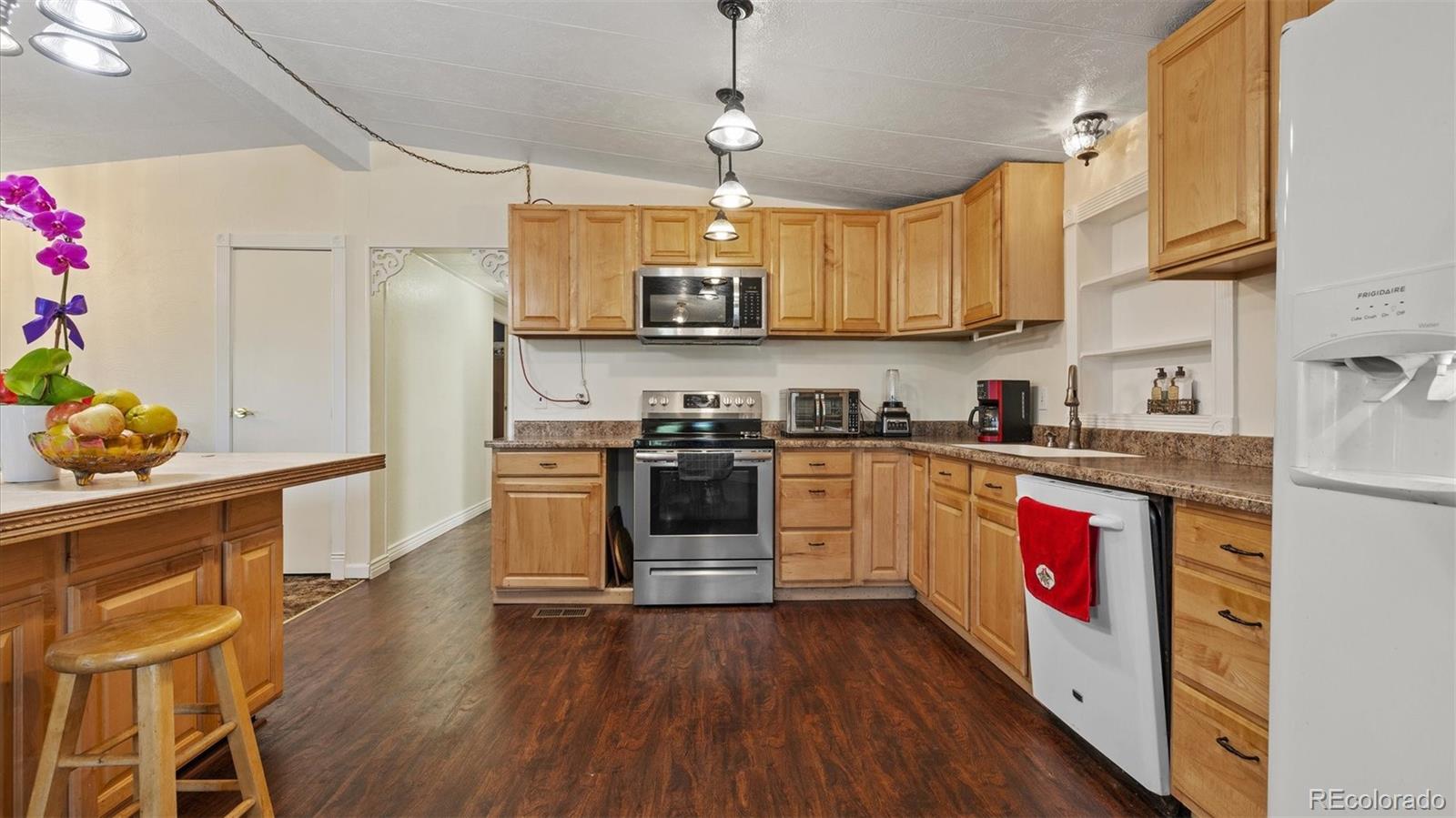 MLS Image #11 for 708 s joe martinez lane,pueblo west, Colorado