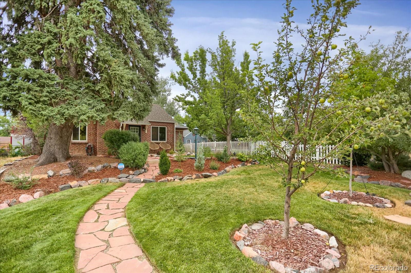 MLS Image #3 for 1340  syracuse street,denver, Colorado