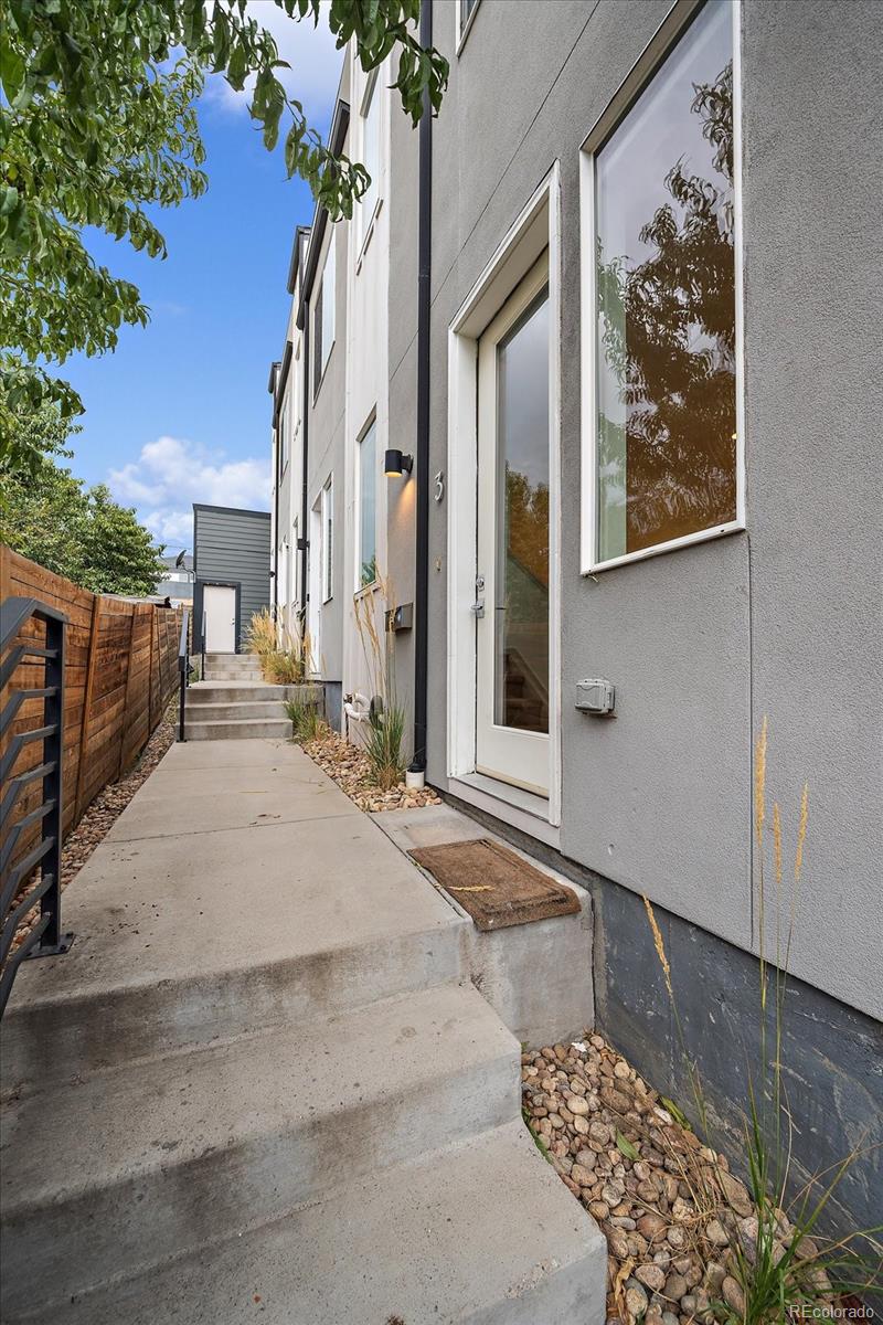 MLS Image #2 for 1823  hooker street,denver, Colorado