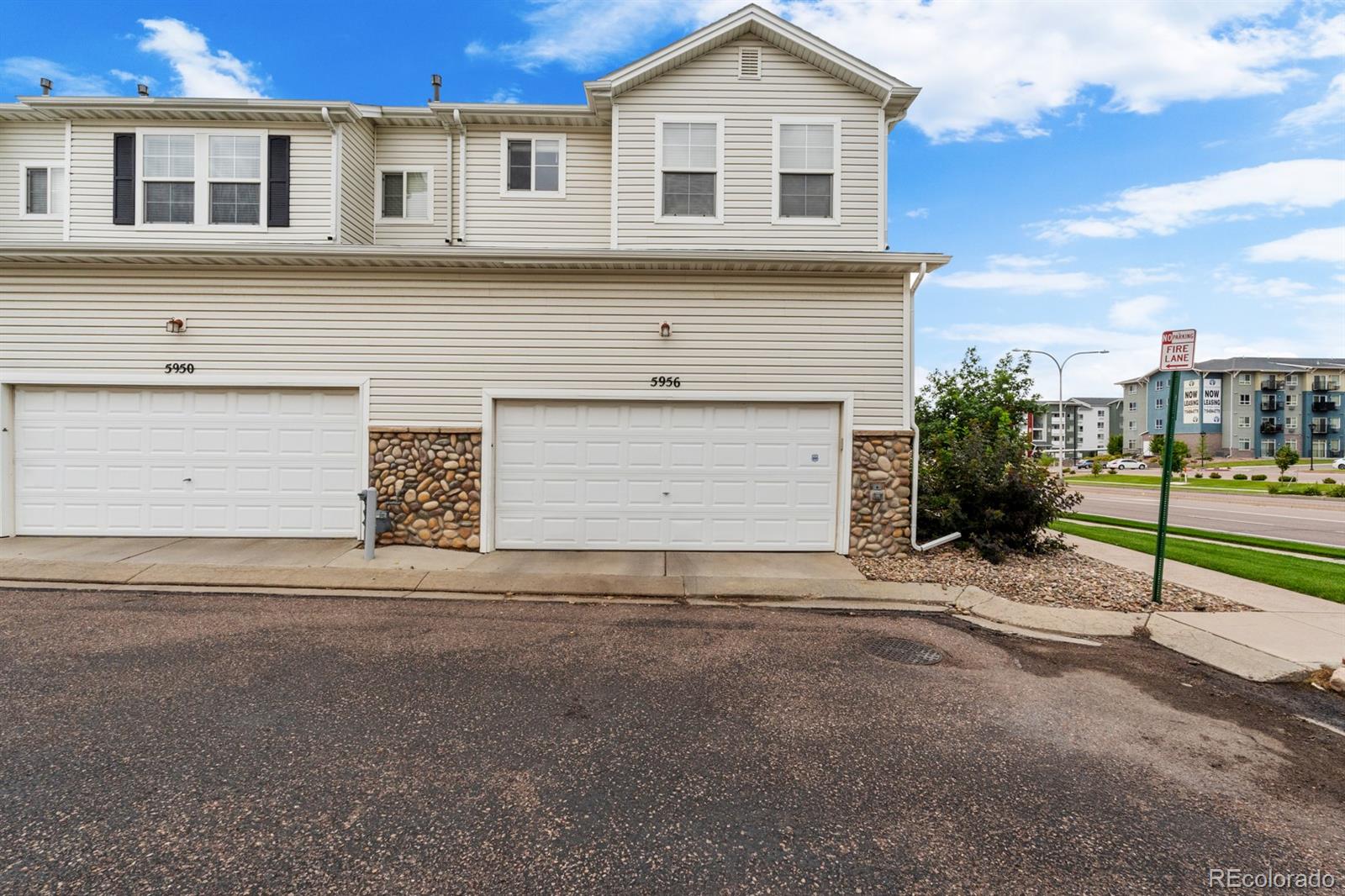 MLS Image #2 for 5956  conductors point,colorado springs, Colorado