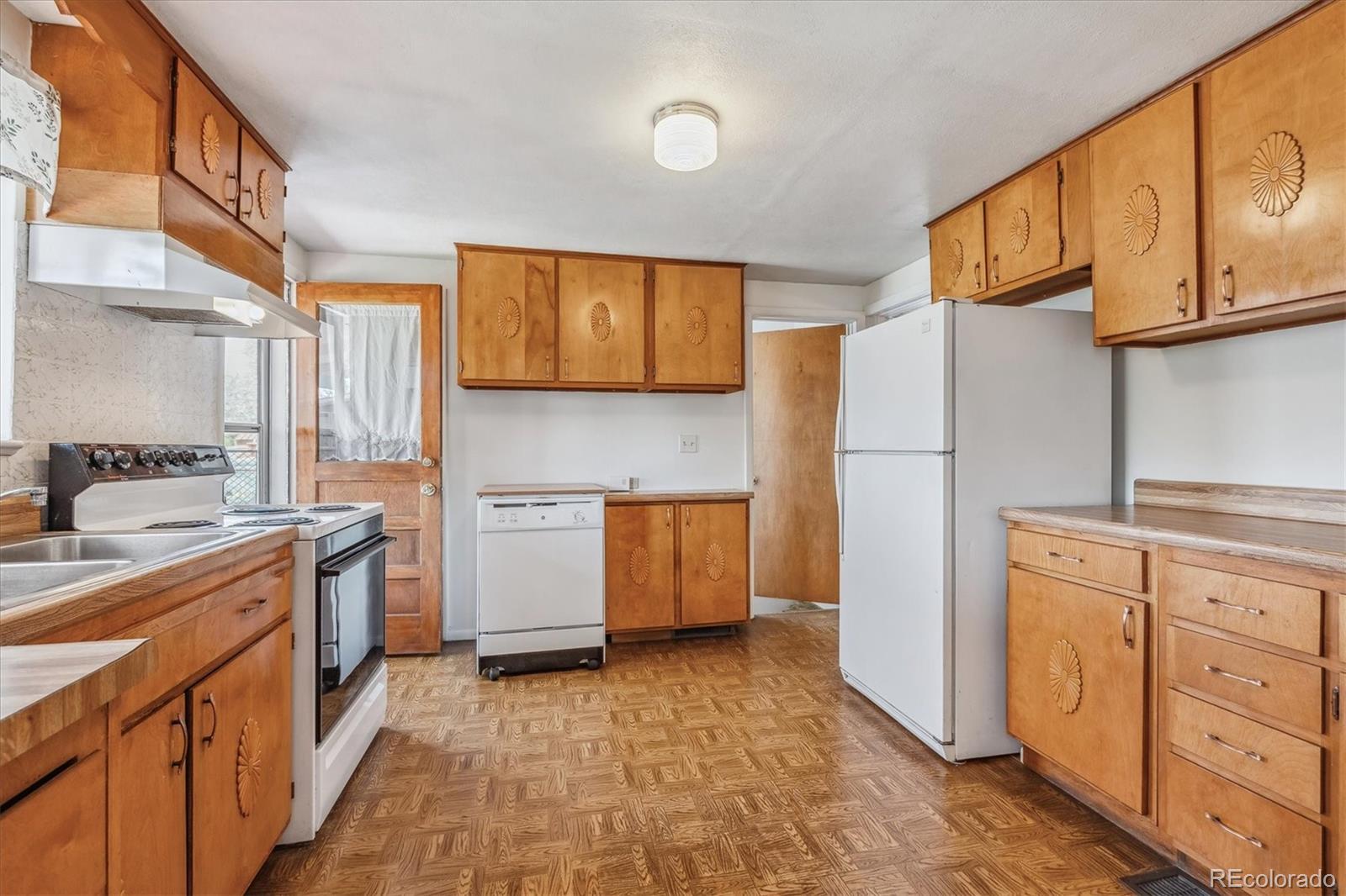 MLS Image #9 for 2650 w wesley avenue,denver, Colorado