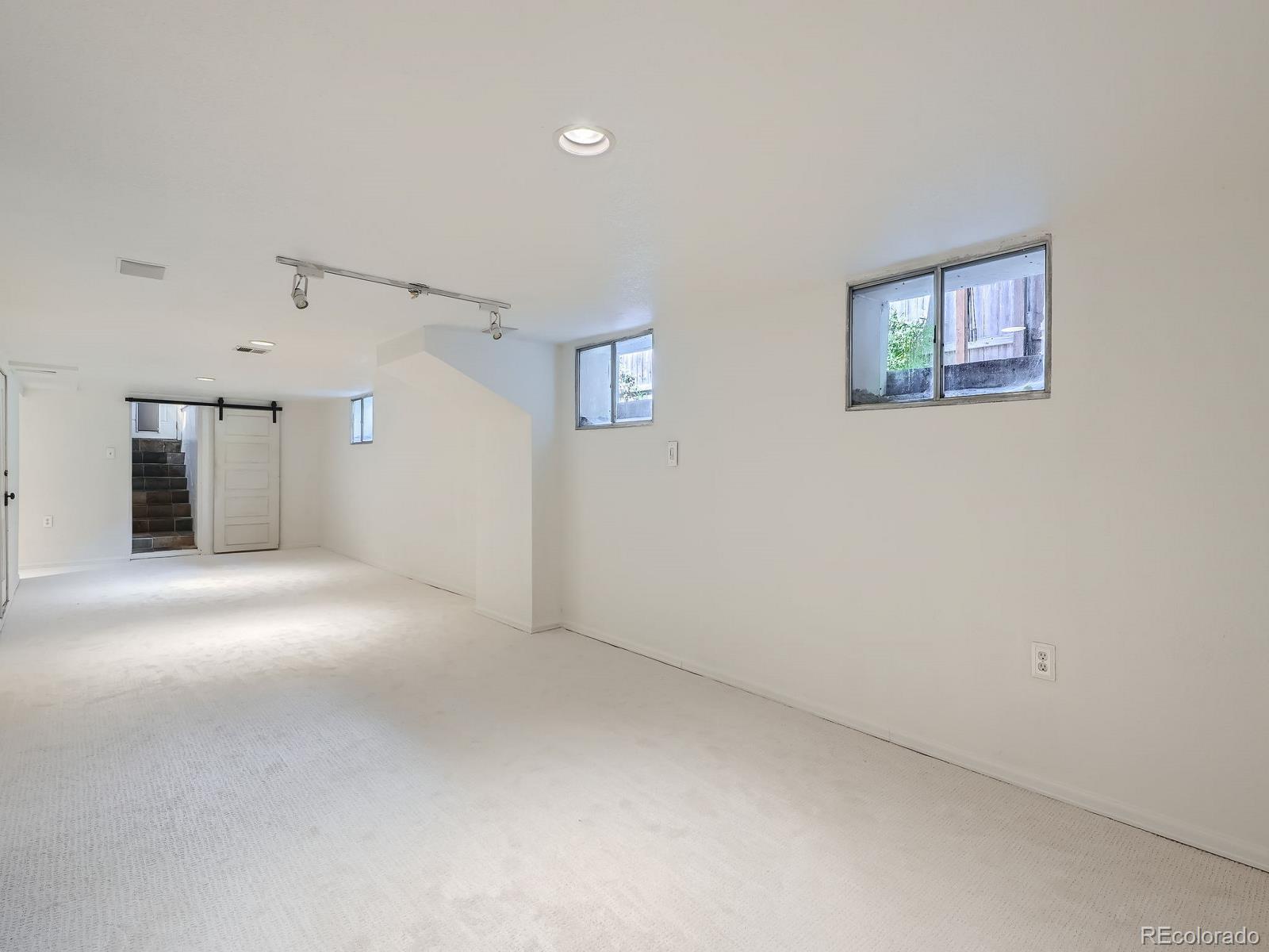 MLS Image #16 for 627 s pennsylvania street,denver, Colorado