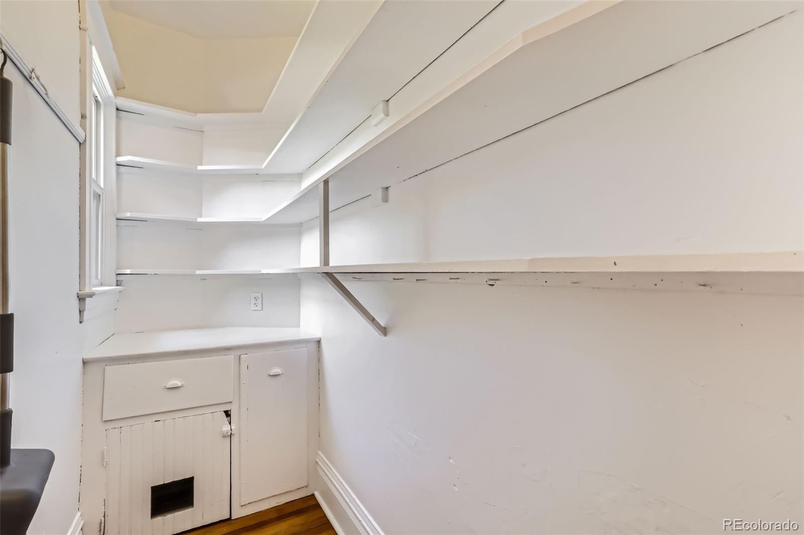 MLS Image #22 for 627 s pennsylvania street,denver, Colorado