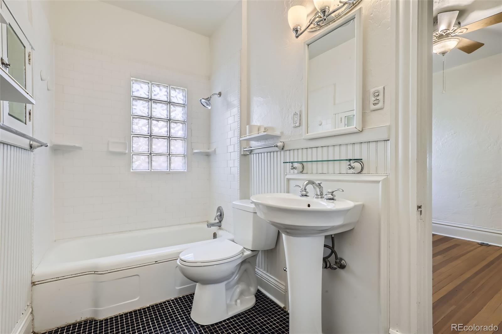 MLS Image #23 for 627 s pennsylvania street,denver, Colorado