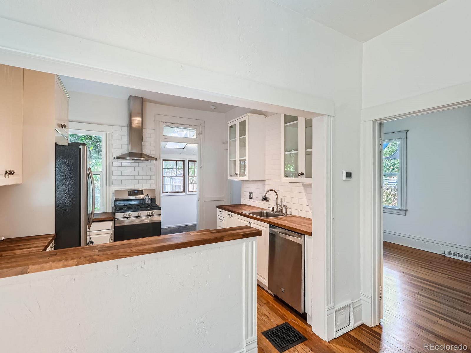 MLS Image #8 for 627 s pennsylvania street,denver, Colorado