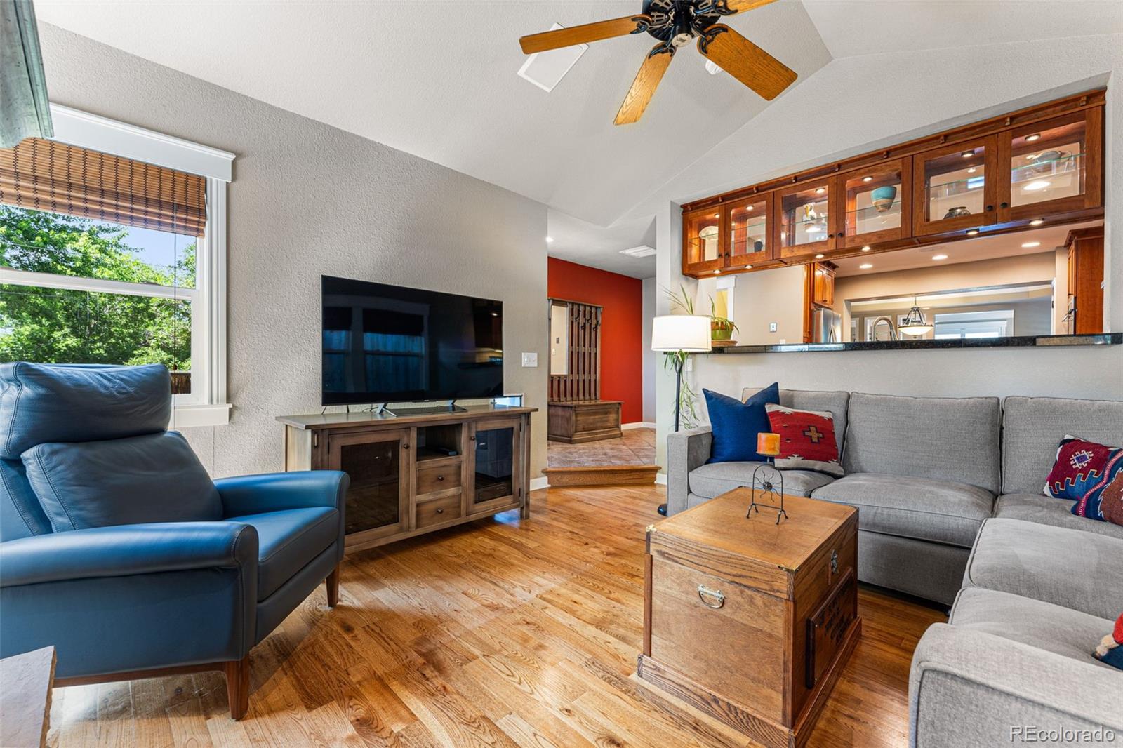 MLS Image #12 for 2551 s gilpin street,denver, Colorado