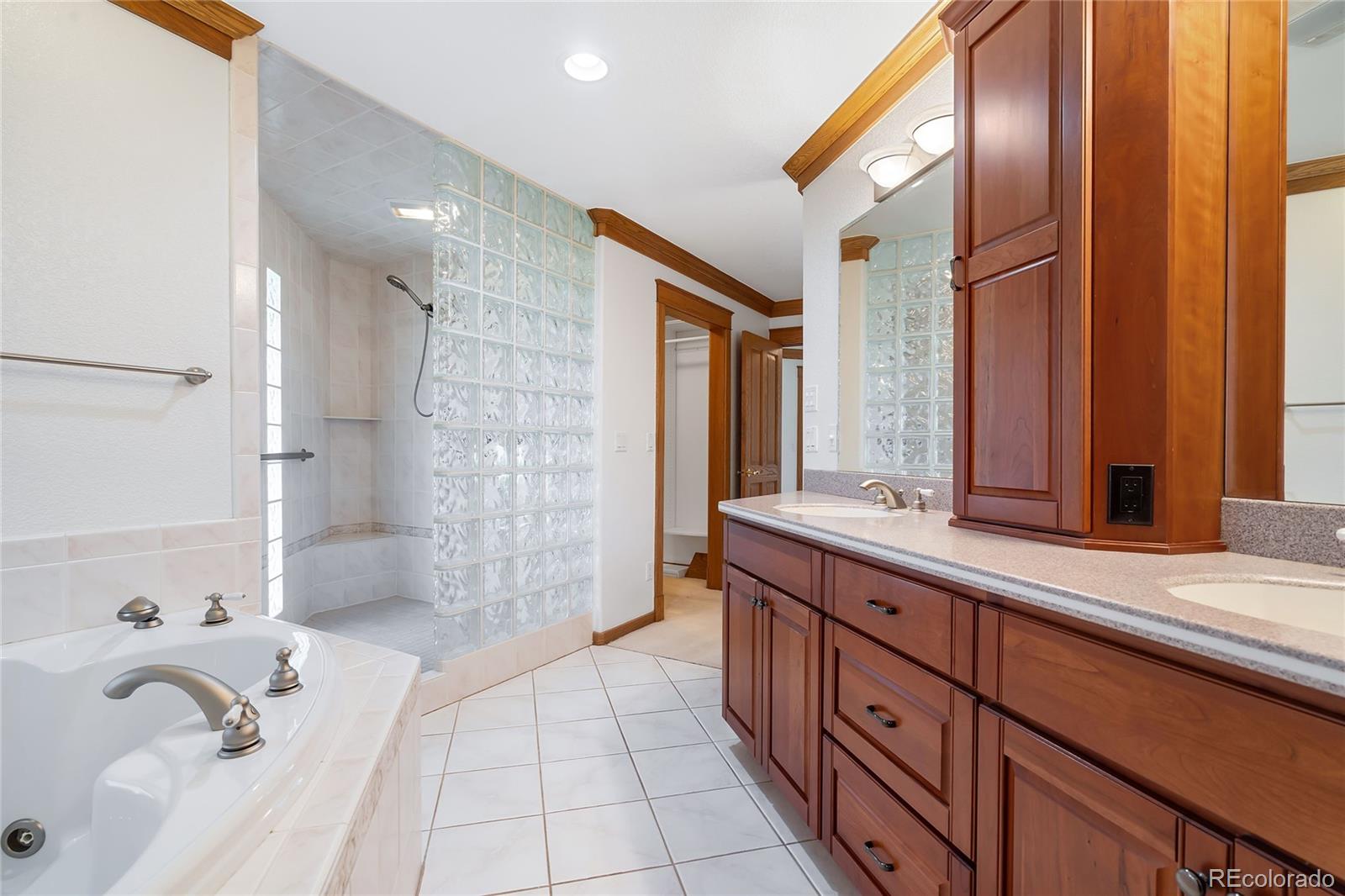 MLS Image #14 for 78  fairway lane,littleton, Colorado