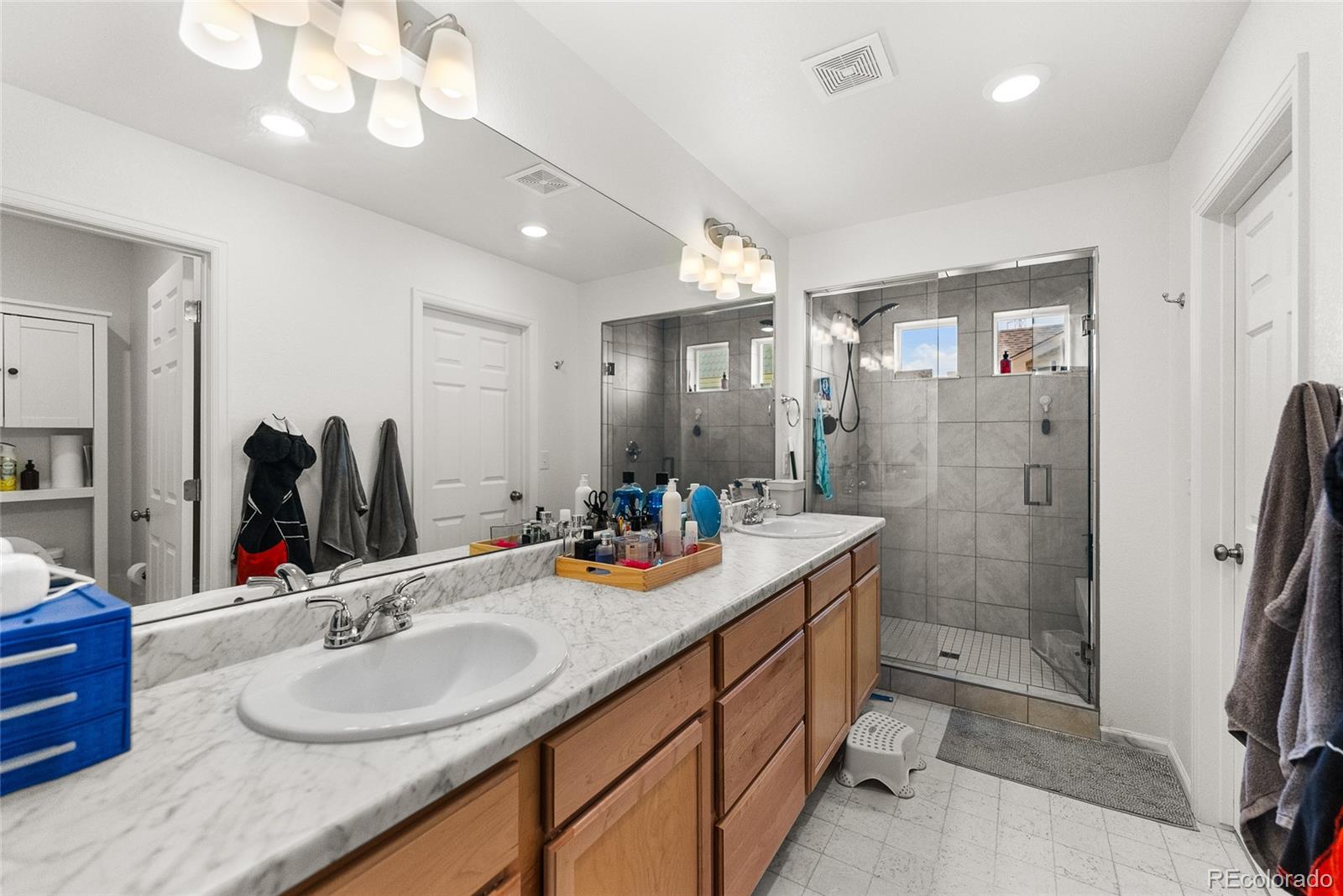 MLS Image #18 for 32 s oak hill way,aurora, Colorado