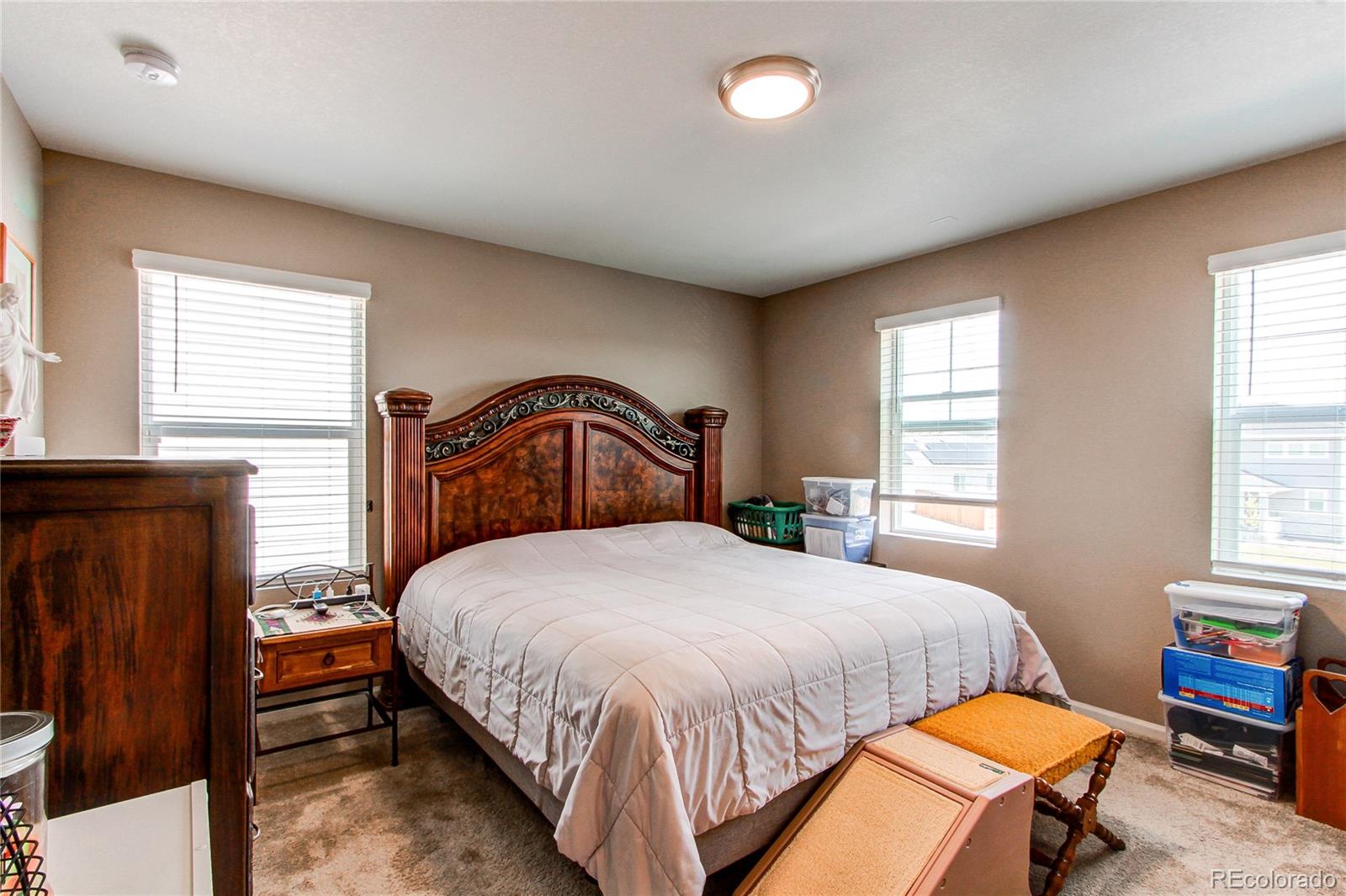 MLS Image #13 for 27319 e 10th drive,aurora, Colorado