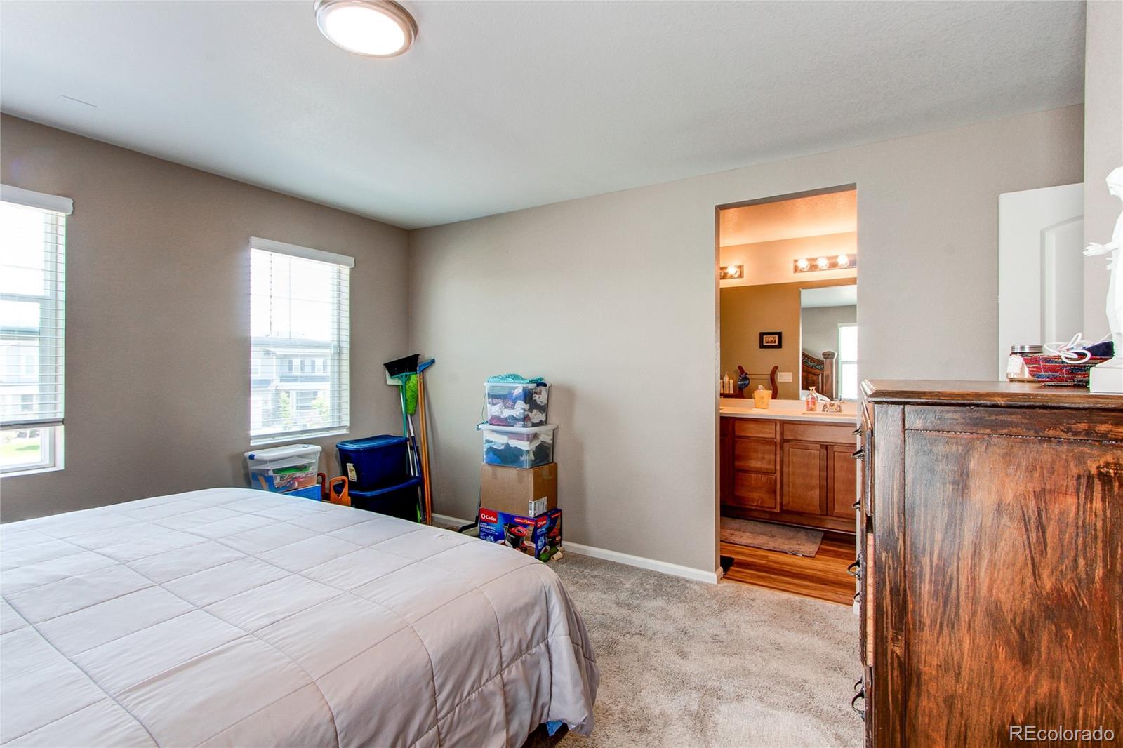 MLS Image #15 for 27319 e 10th drive,aurora, Colorado