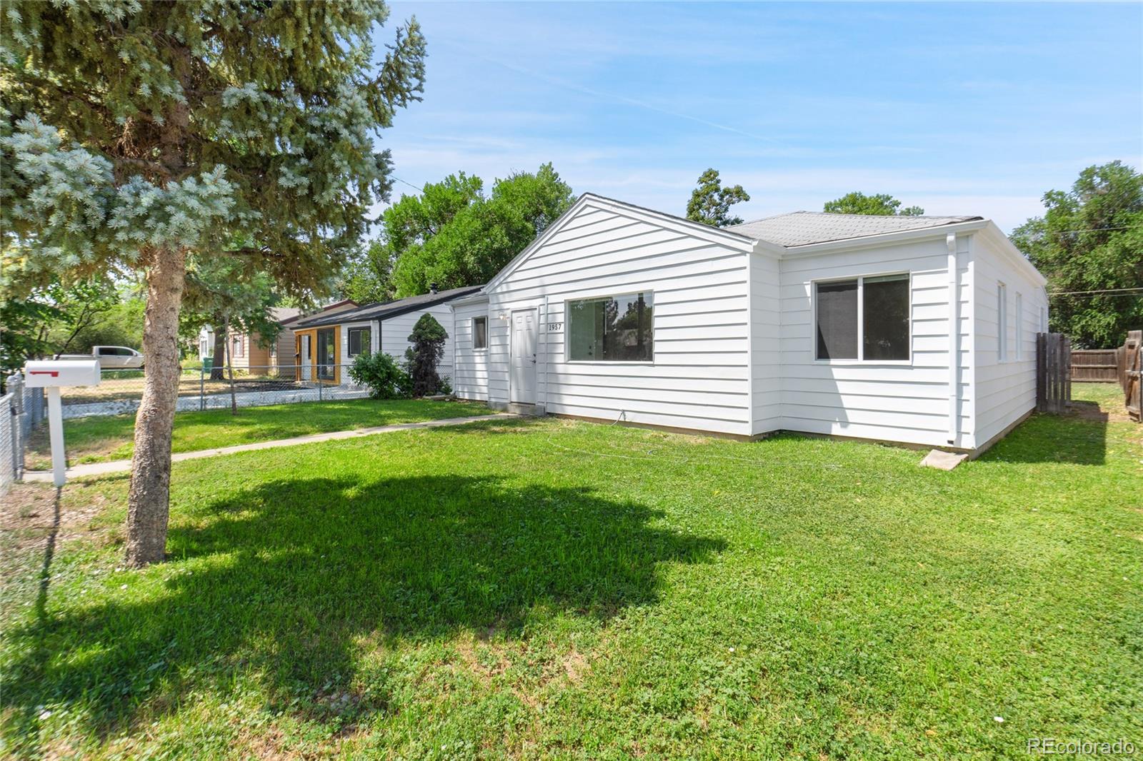 MLS Image #12 for 1957  jamaica street,aurora, Colorado