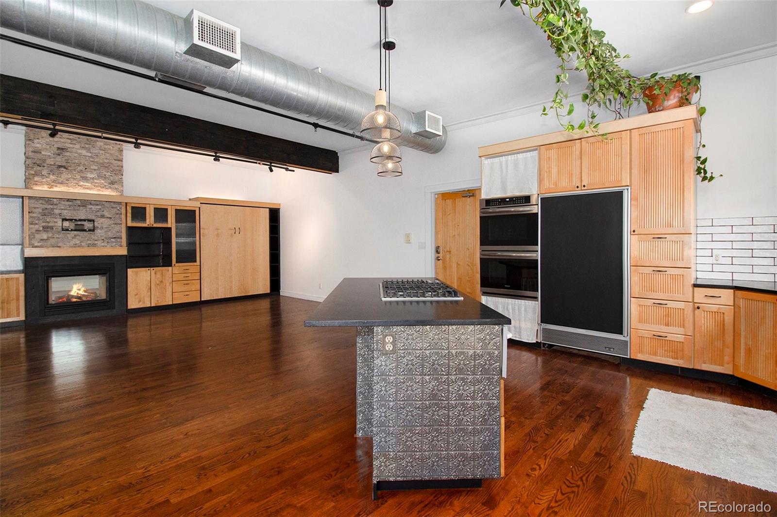 MLS Image #10 for 800 w 8th avenue,denver, Colorado