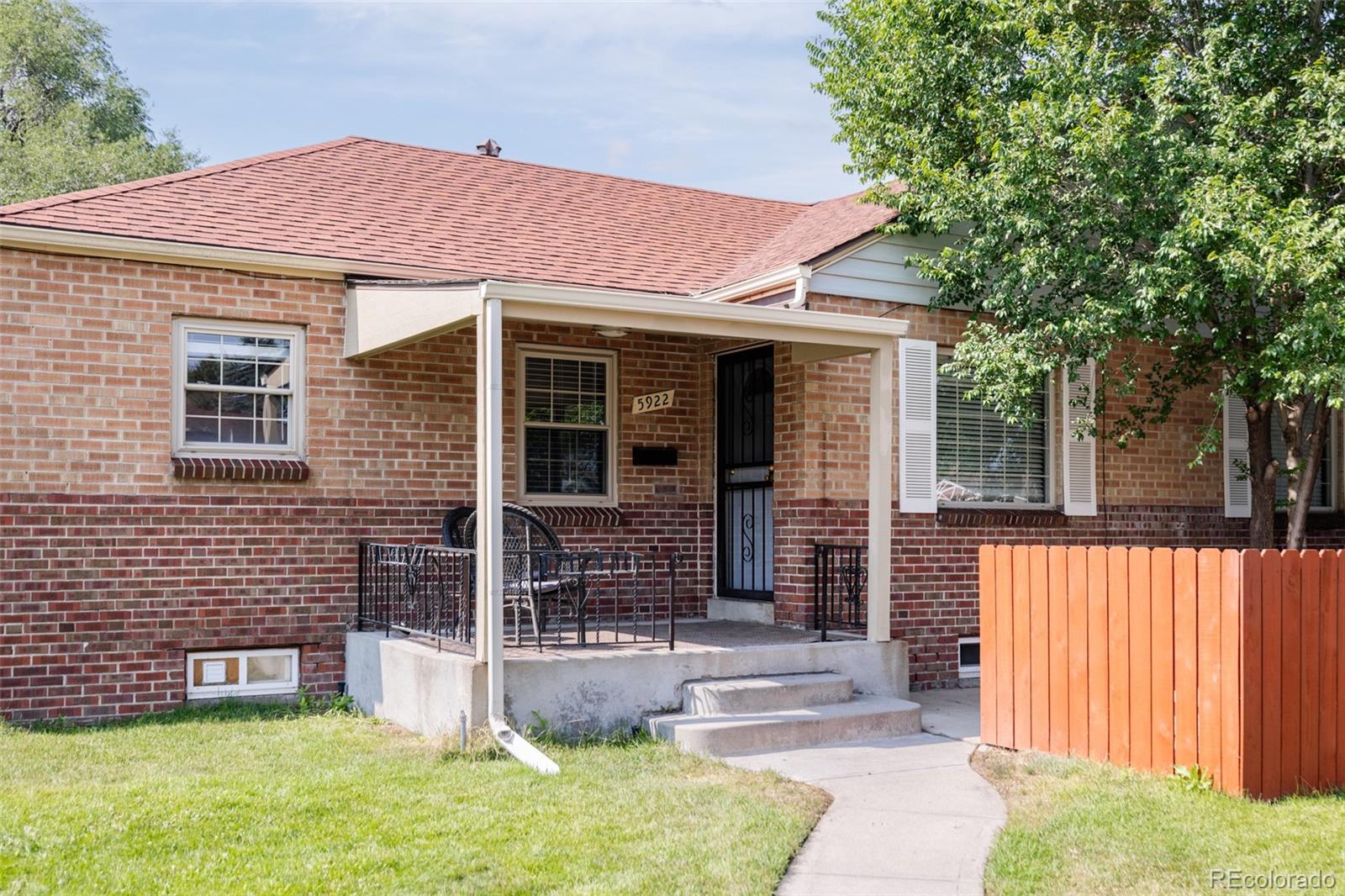 CMA Image for 5922 E 14th Avenue,Denver, Colorado