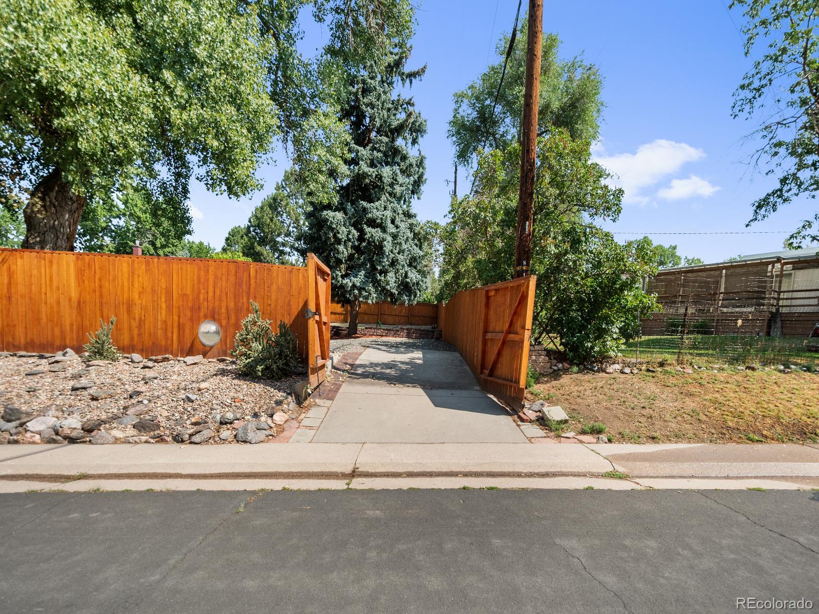 MLS Image #39 for 4890 s inca street,englewood, Colorado