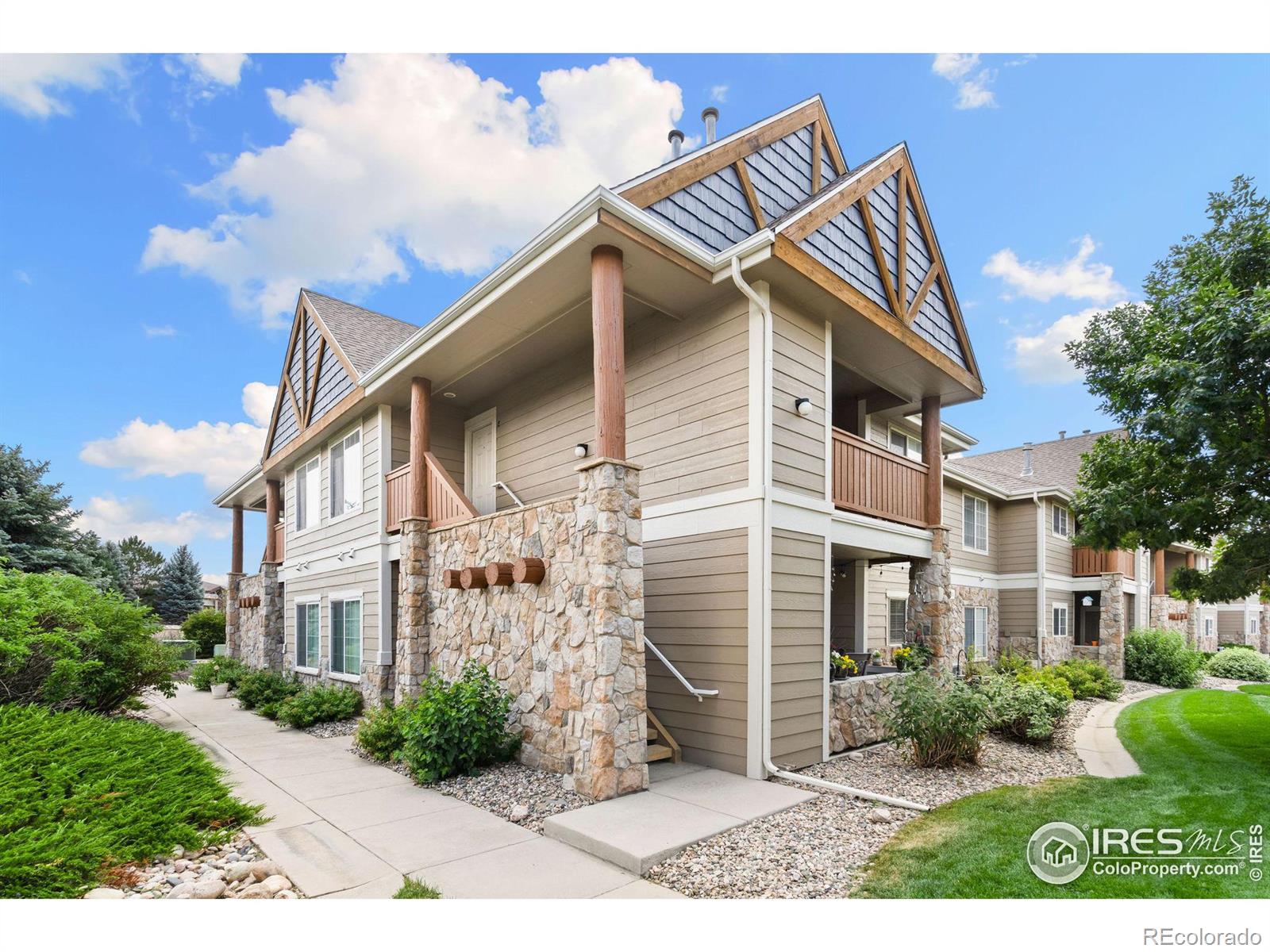 MLS Image #0 for 1335  lake circle,windsor, Colorado