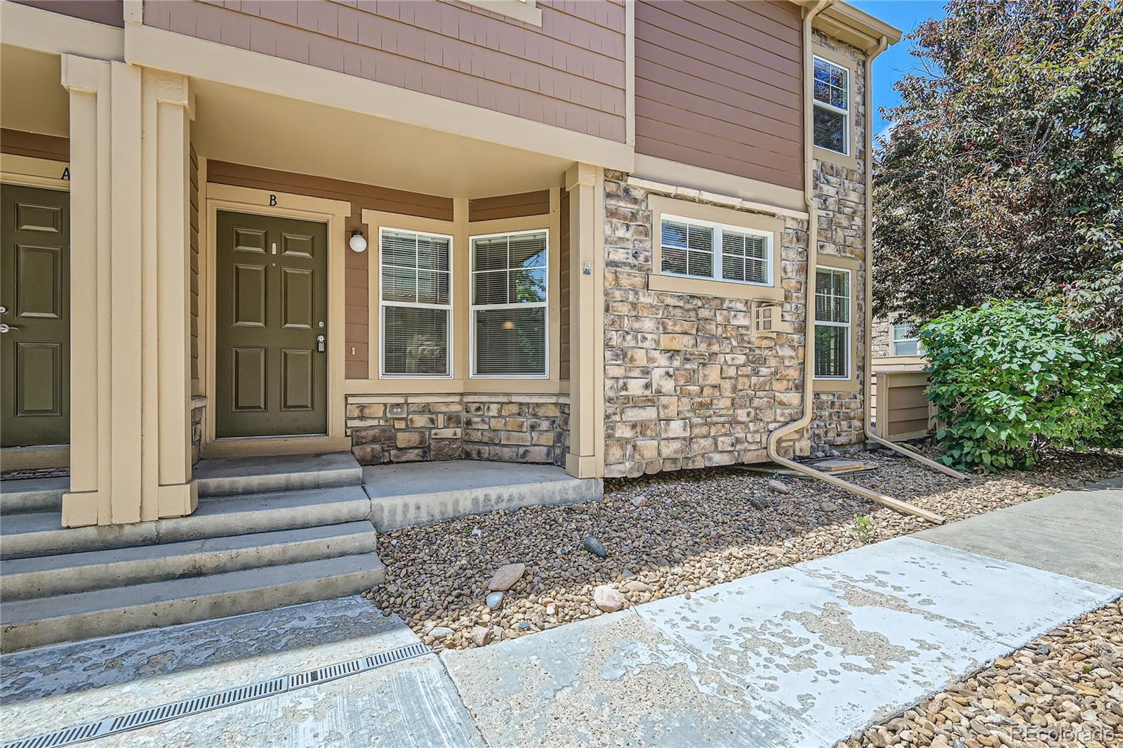 MLS Image #1 for 5733 s addison court,aurora, Colorado