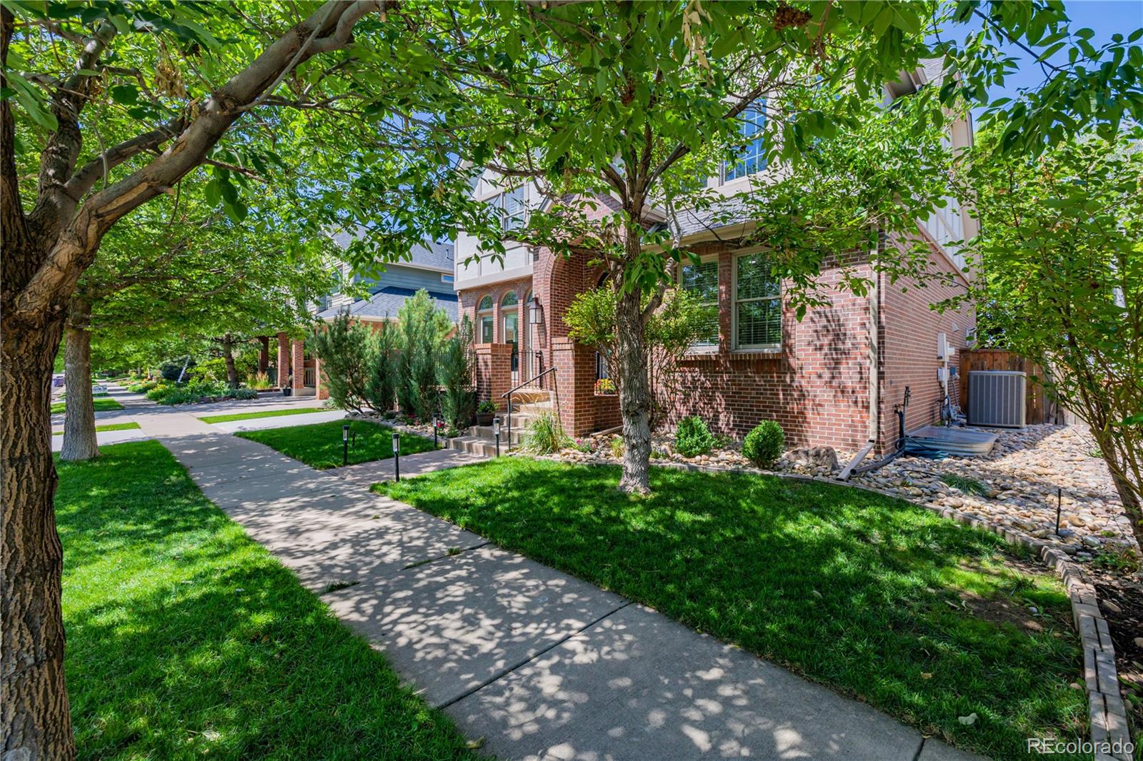 MLS Image #4 for 7975 e byers avenue,denver, Colorado