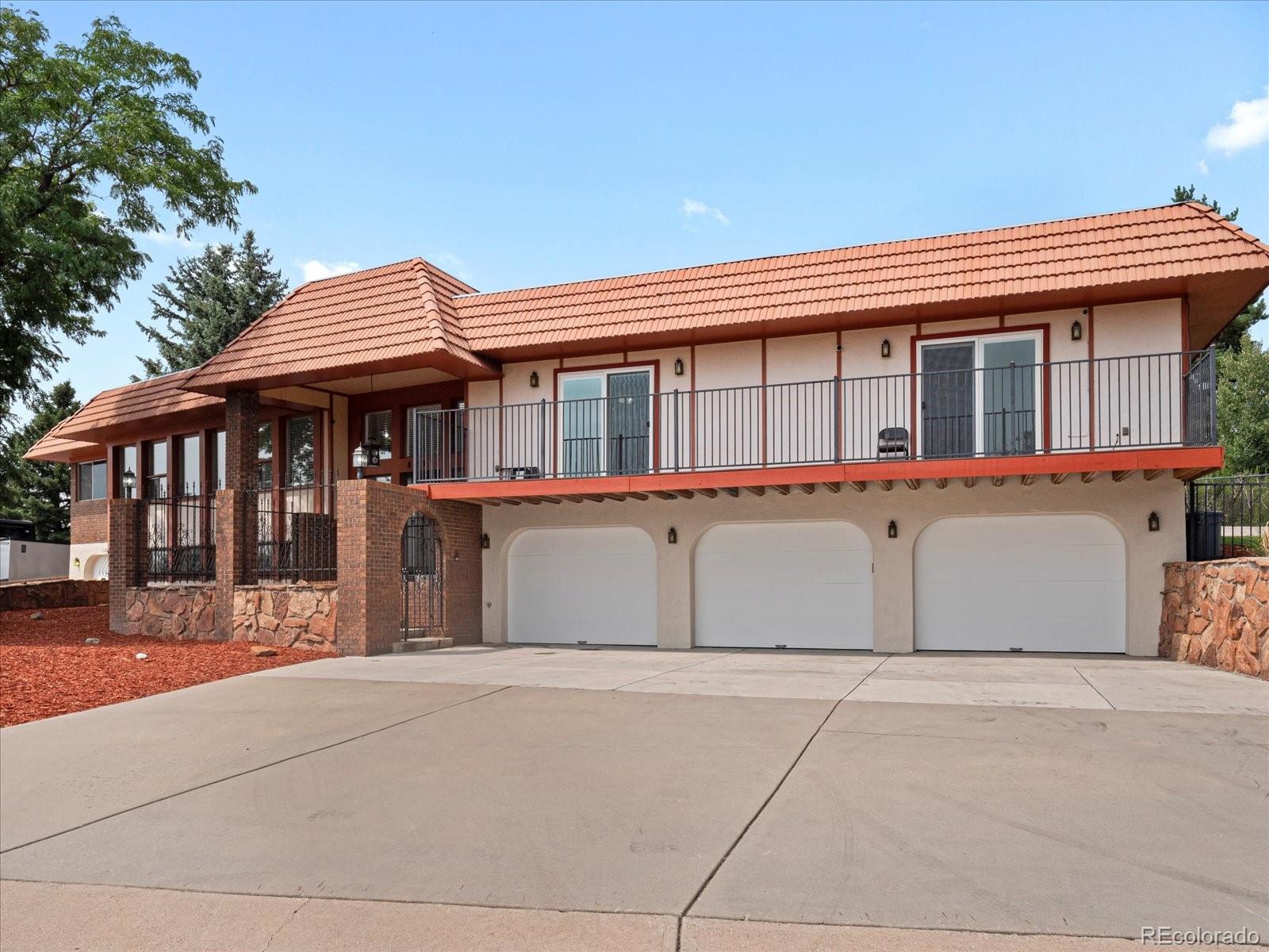 CMA Image for 8233 W 62nd Place,Arvada, Colorado
