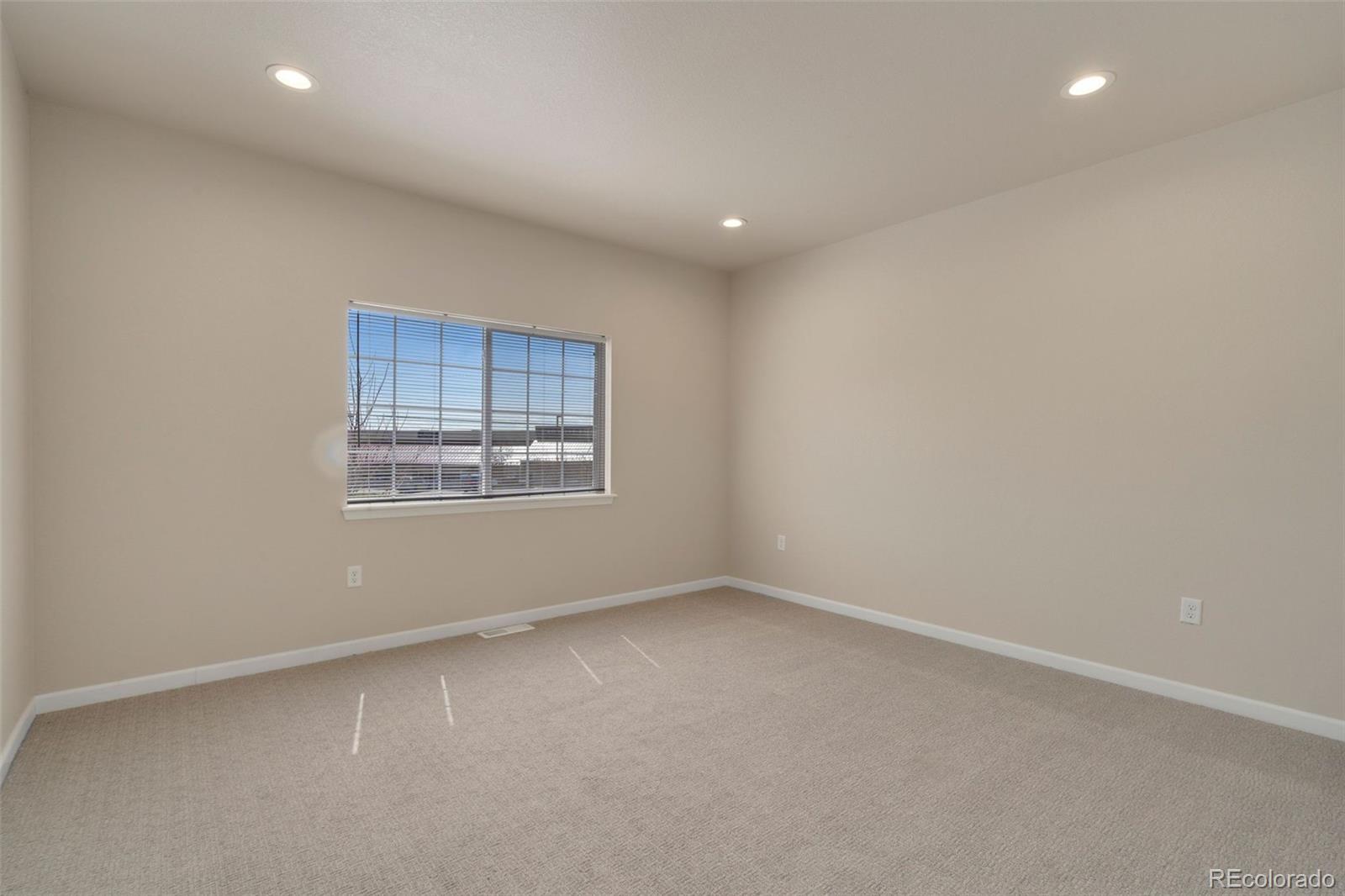 MLS Image #14 for 875 e 78th avenue 68,denver, Colorado