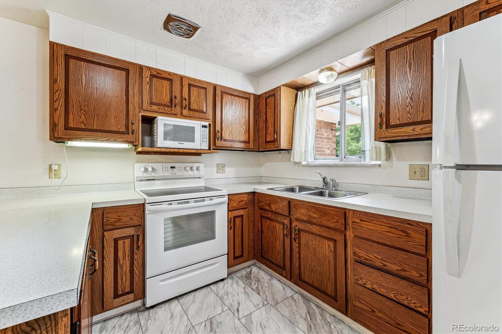 MLS Image #7 for 736  vivian court,golden, Colorado