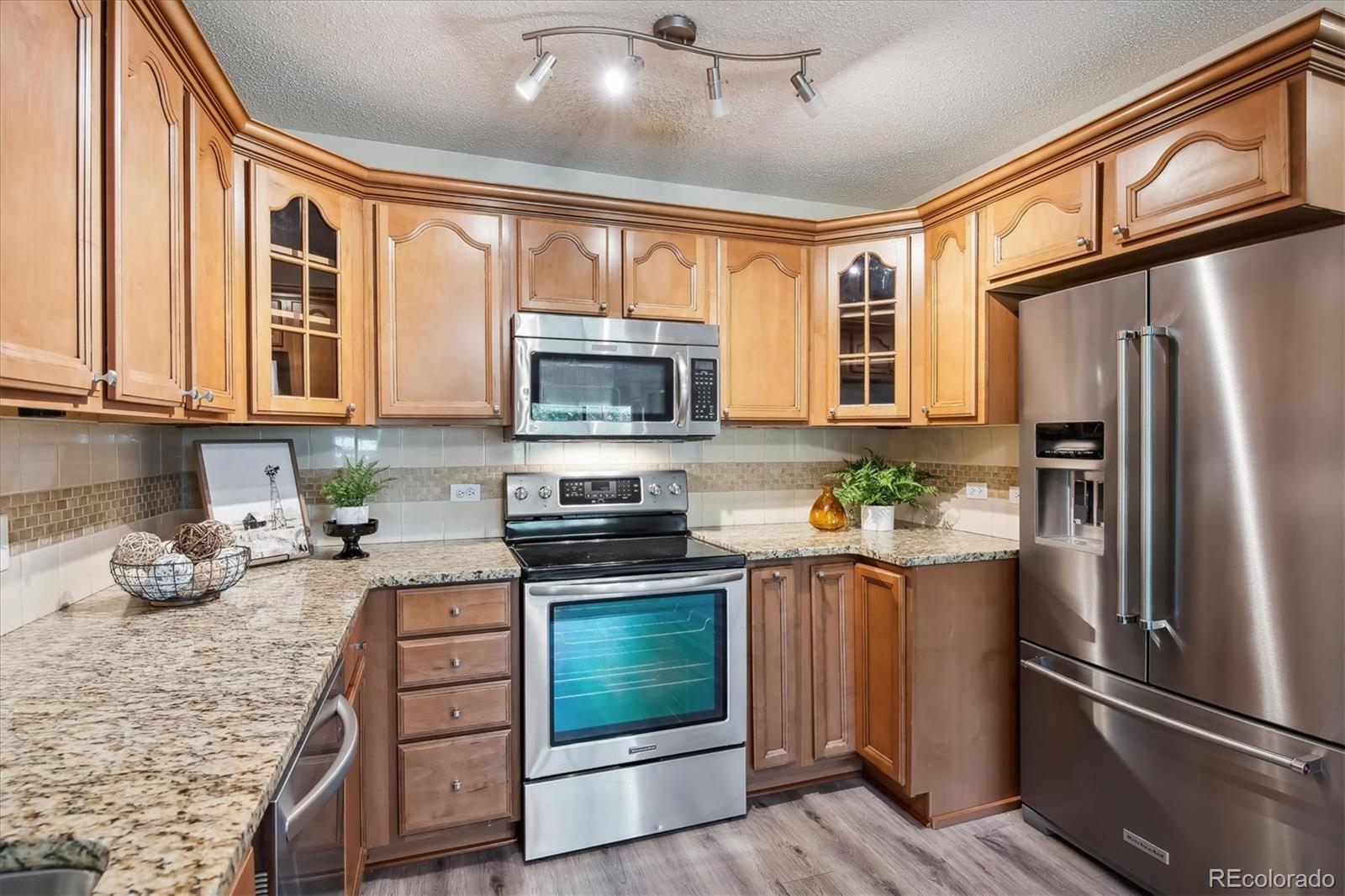 MLS Image #3 for 605 s alton way,denver, Colorado