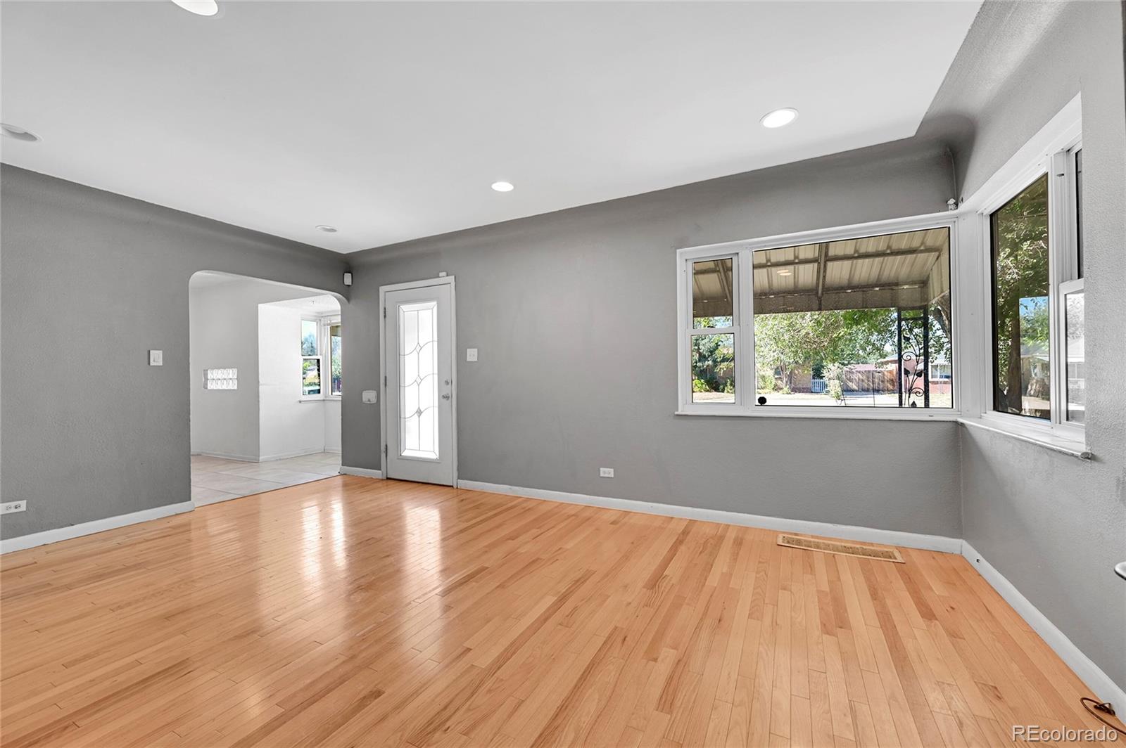 MLS Image #5 for 3580  newport street,denver, Colorado