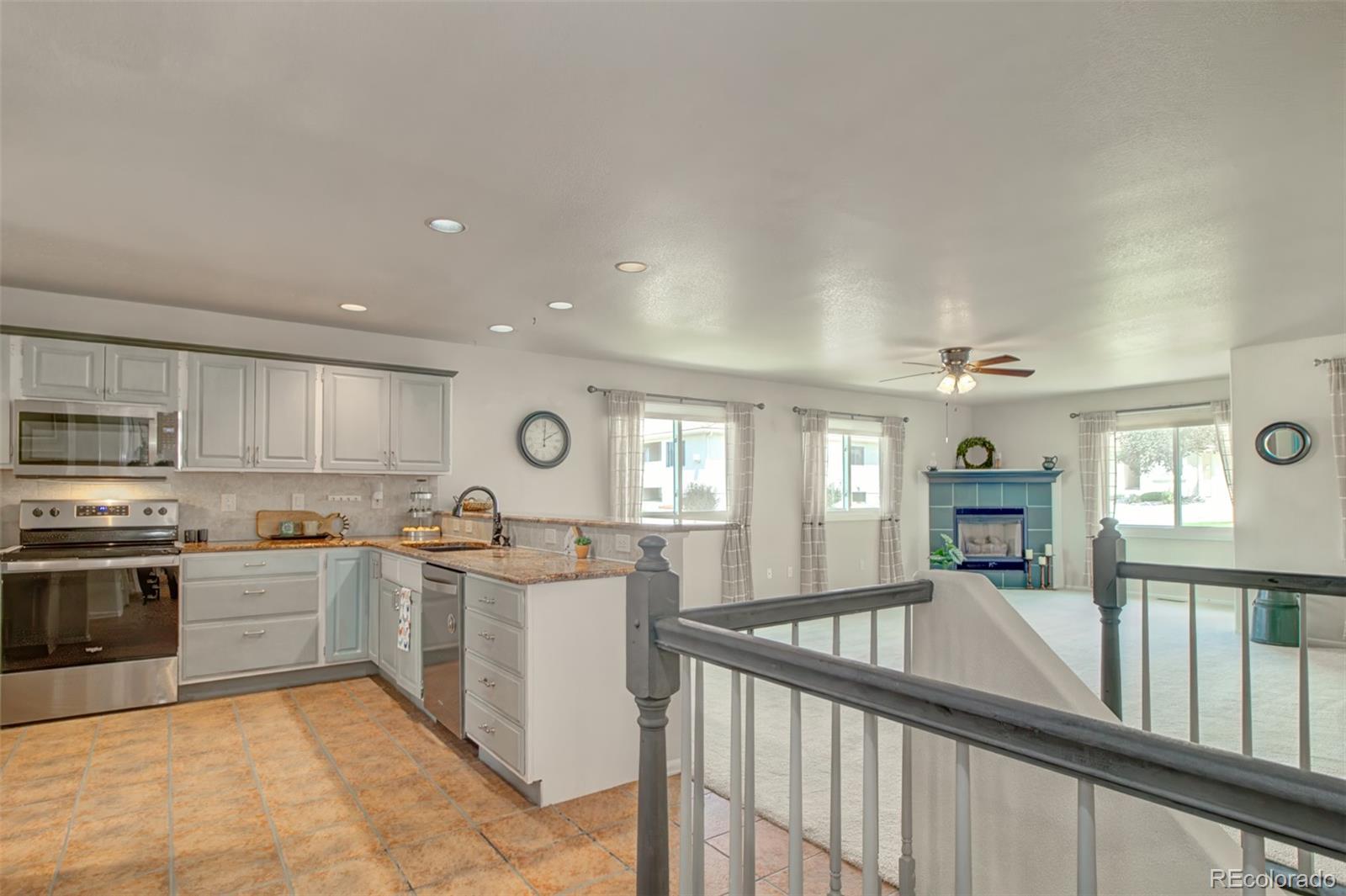 MLS Image #7 for 150  luxury lane,colorado springs, Colorado