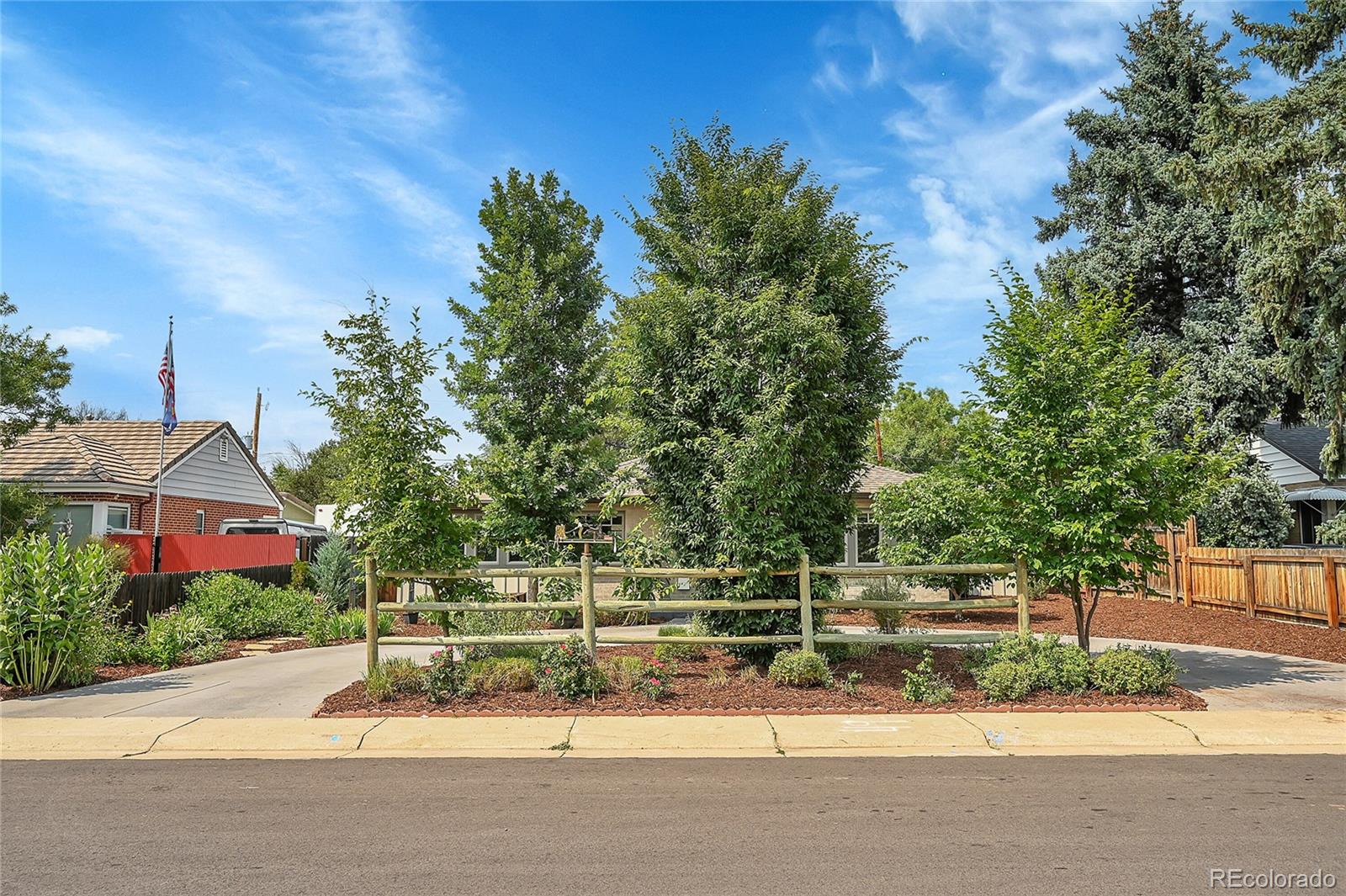 MLS Image #2 for 7501 e 21st avenue,denver, Colorado