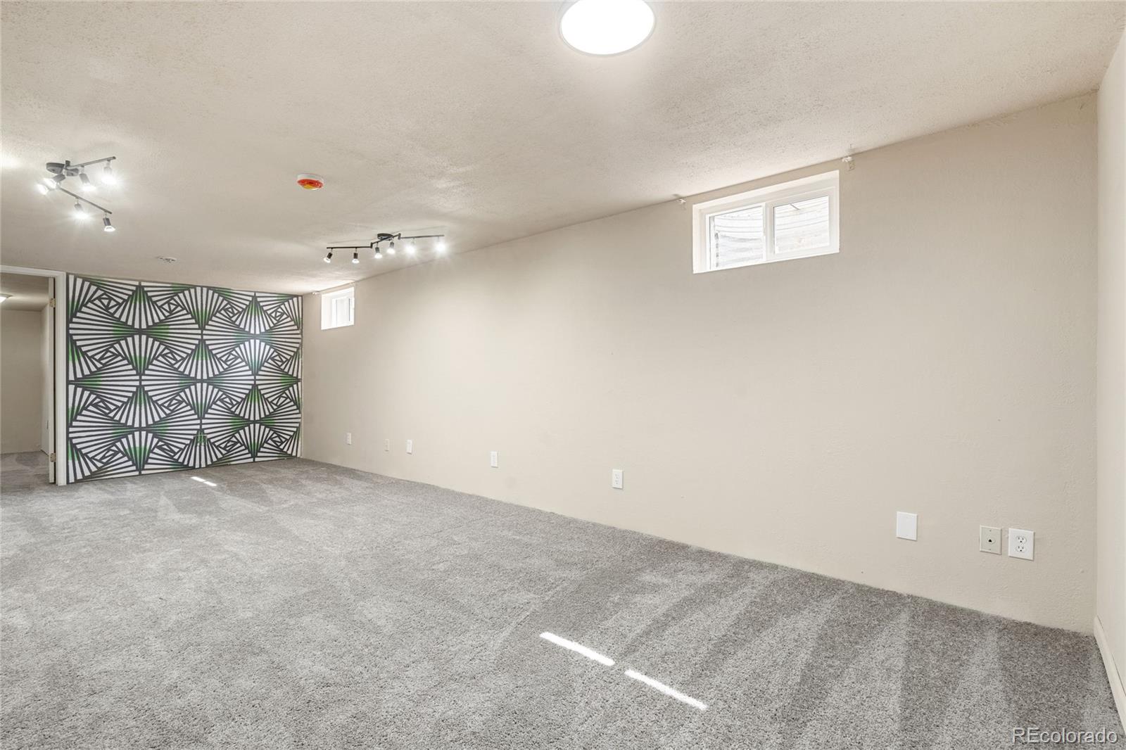 MLS Image #21 for 8309  charles way,denver, Colorado