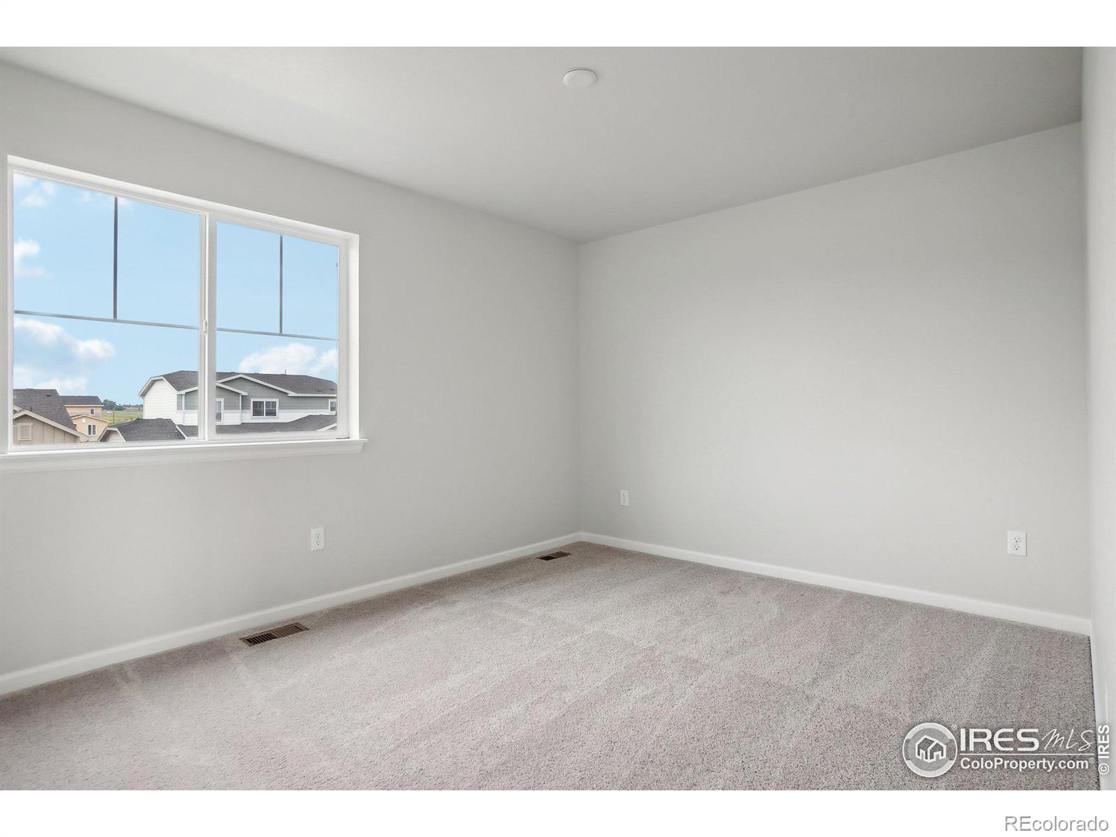 MLS Image #22 for 813  hummocky way,windsor, Colorado