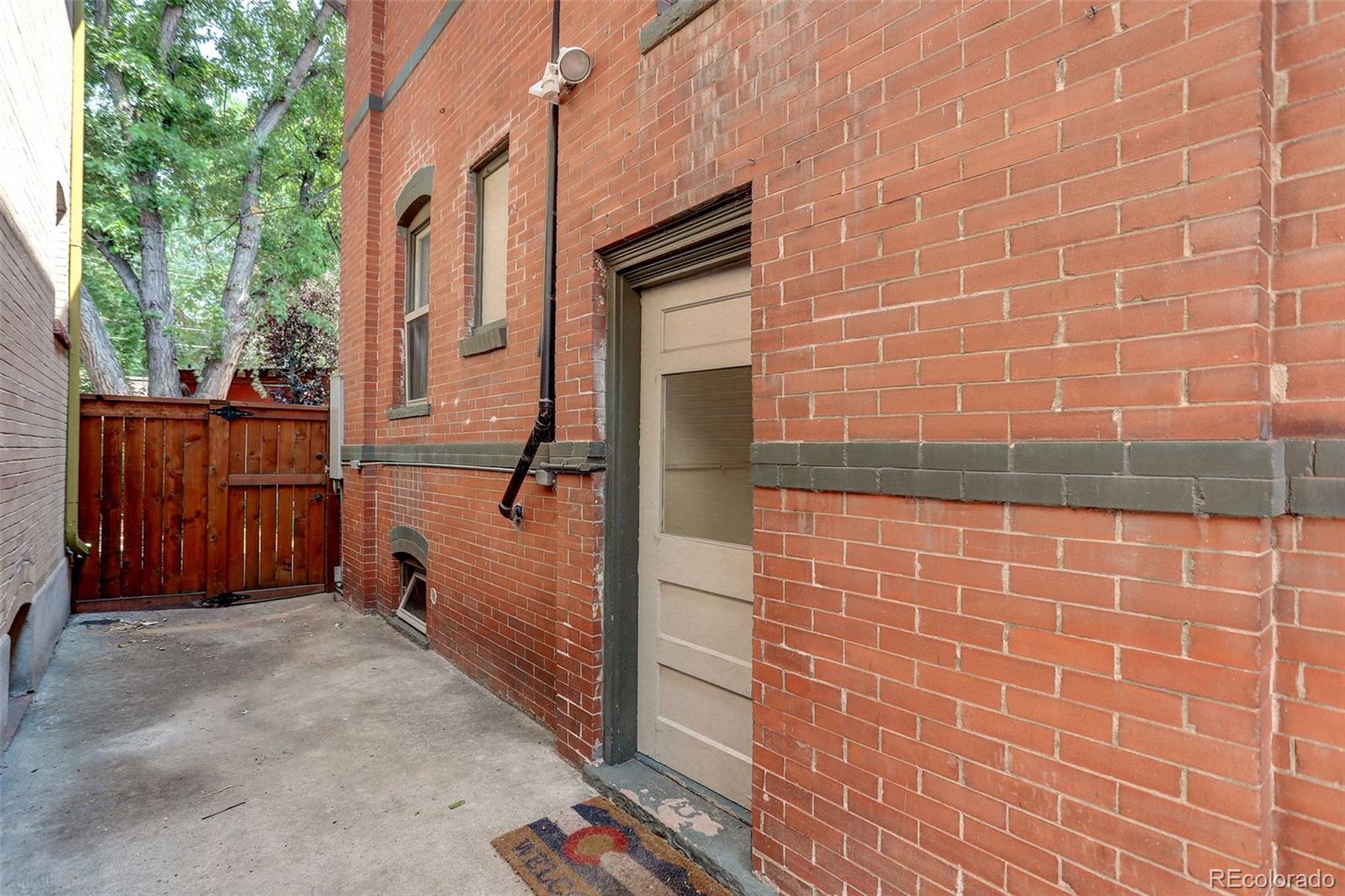 MLS Image #20 for 844 n downing street,denver, Colorado