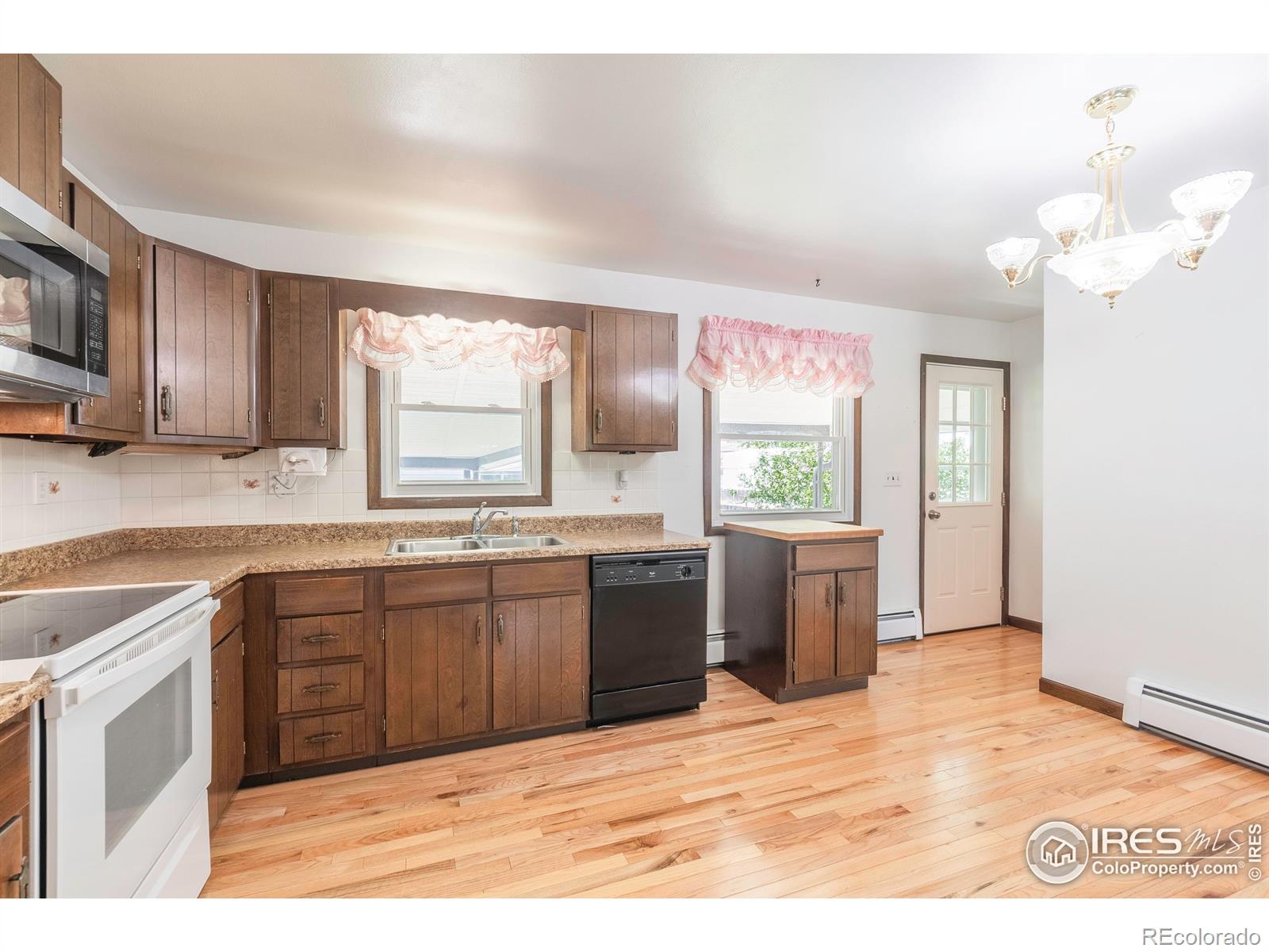 MLS Image #6 for 448  4th street,frederick, Colorado