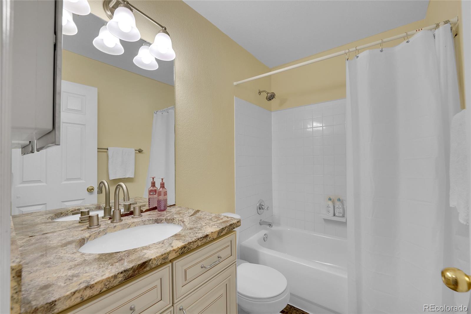 MLS Image #19 for 1308 s danube way,aurora, Colorado