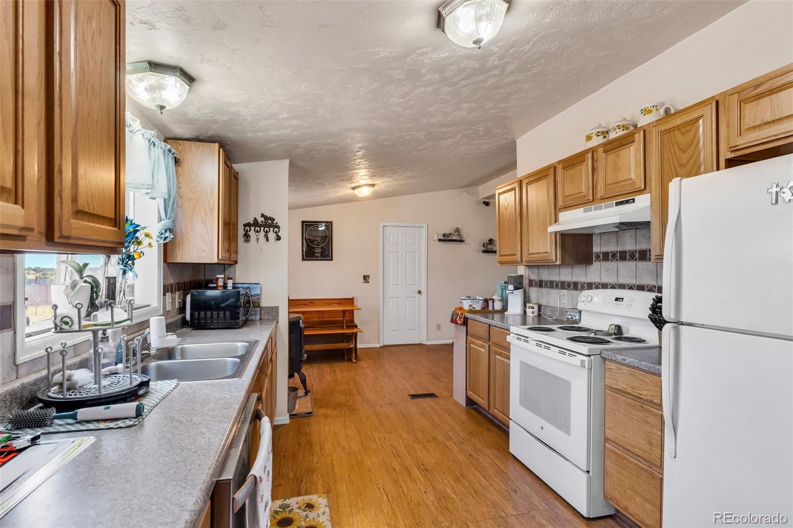 MLS Image #10 for 980  q street,penrose, Colorado