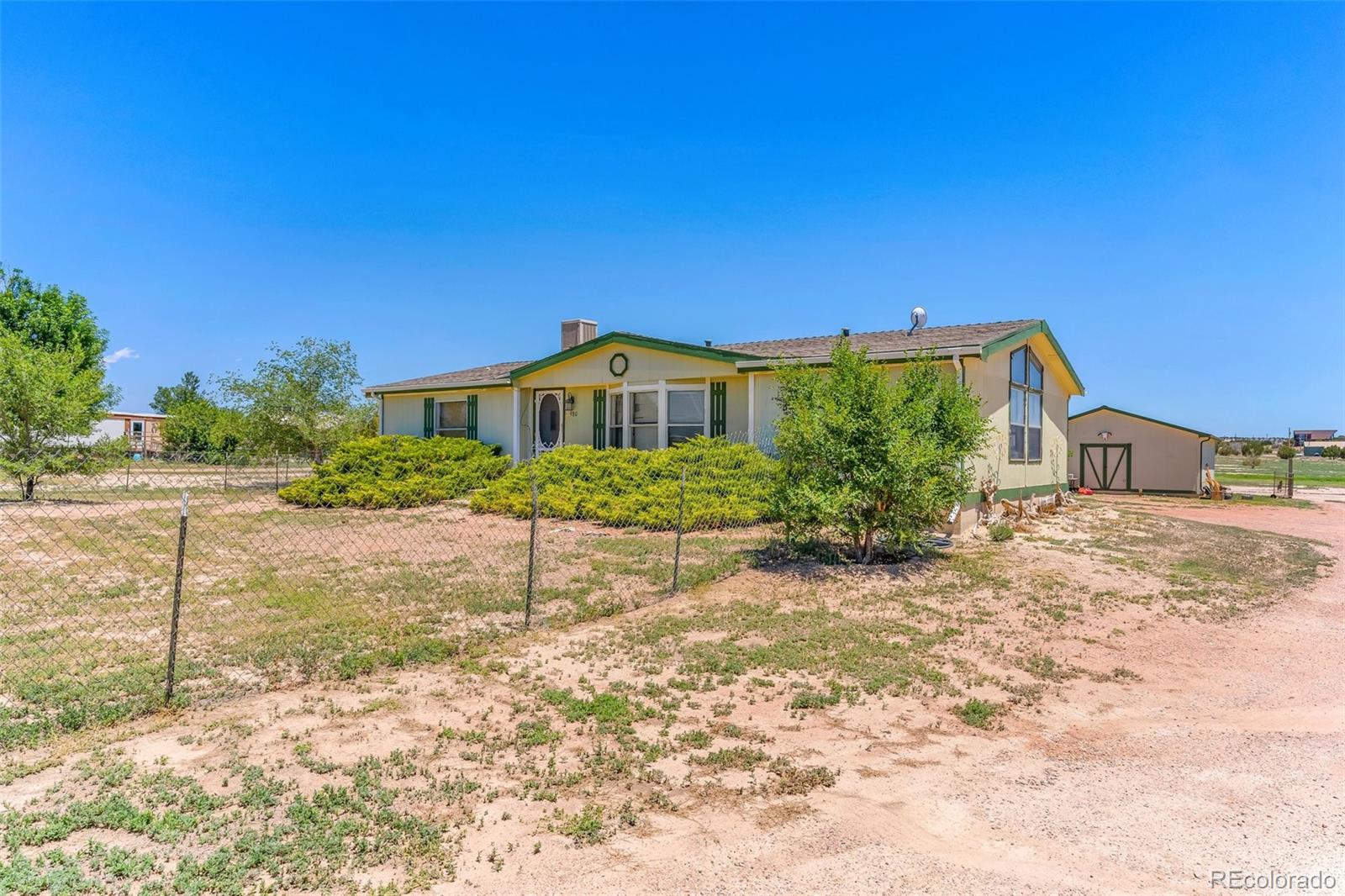 MLS Image #4 for 980  q street,penrose, Colorado