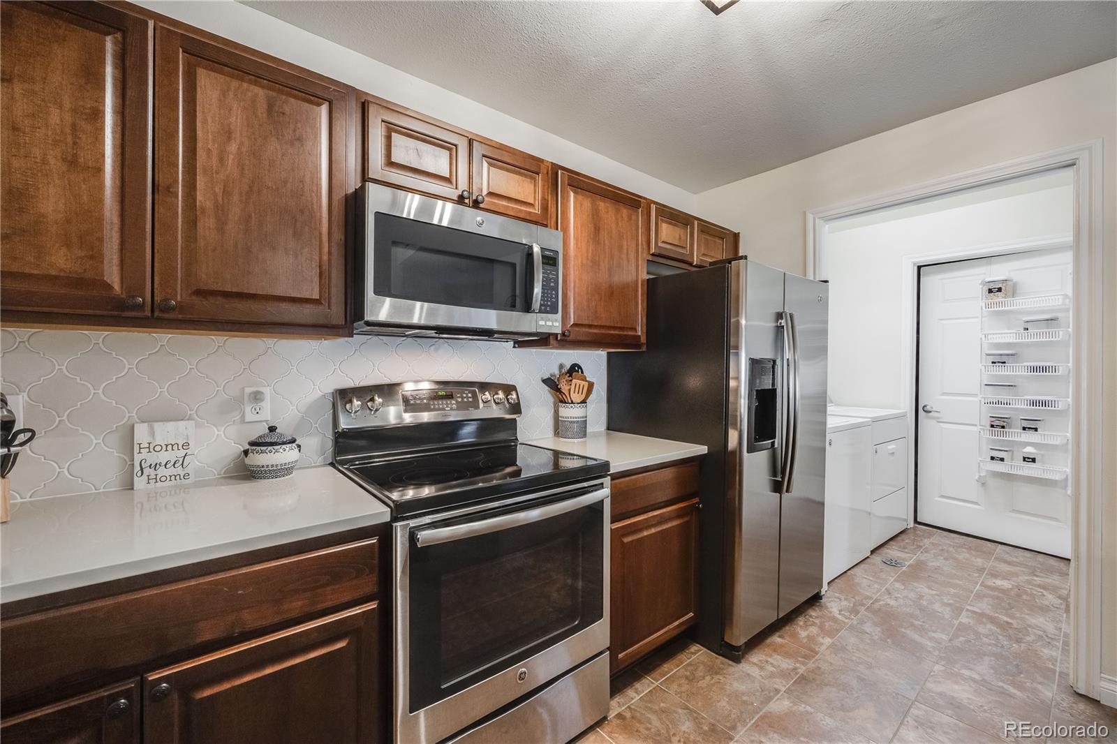 MLS Image #10 for 12937  ironstone way 103,parker, Colorado