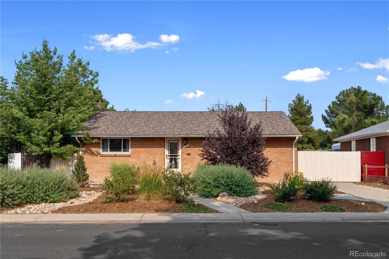 MLS Image #4 for 2360  joliet street,aurora, Colorado