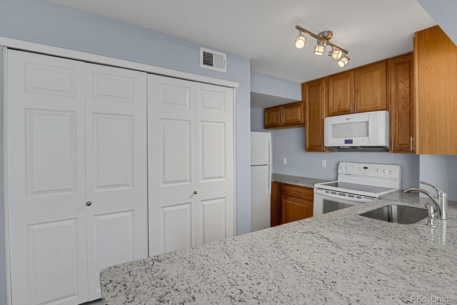 MLS Image #8 for 6755 s ivy street b7,centennial, Colorado