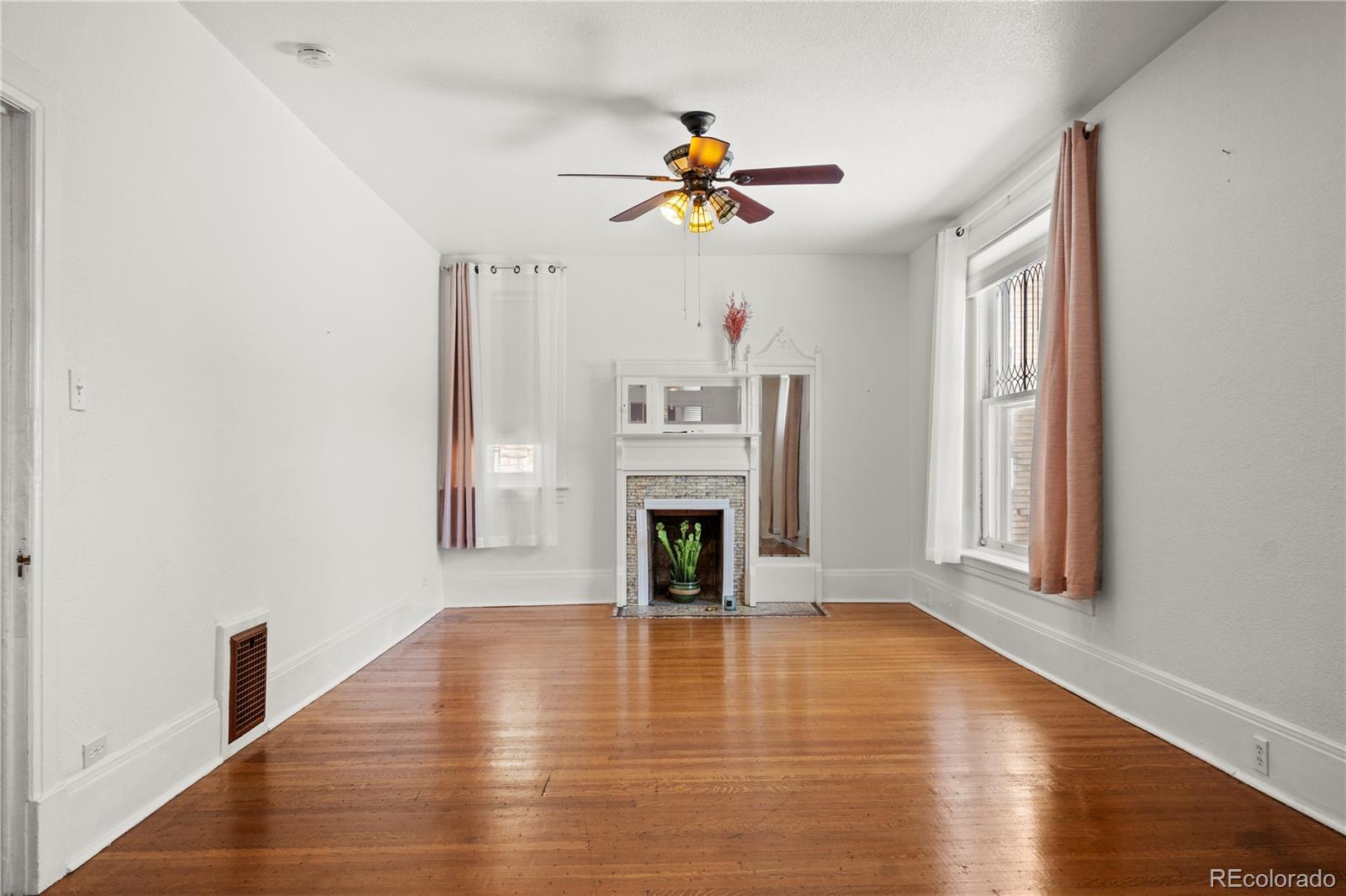 MLS Image #21 for 1563 n lafayette street,denver, Colorado