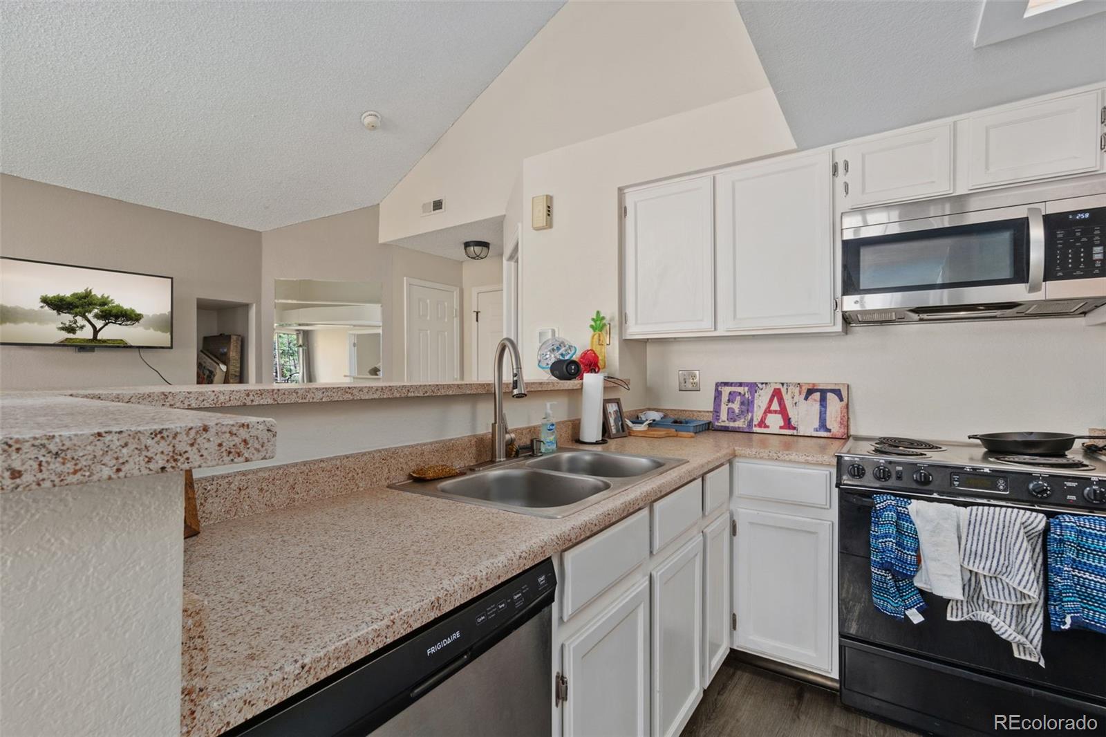 MLS Image #9 for 4883  white rock circle,boulder, Colorado