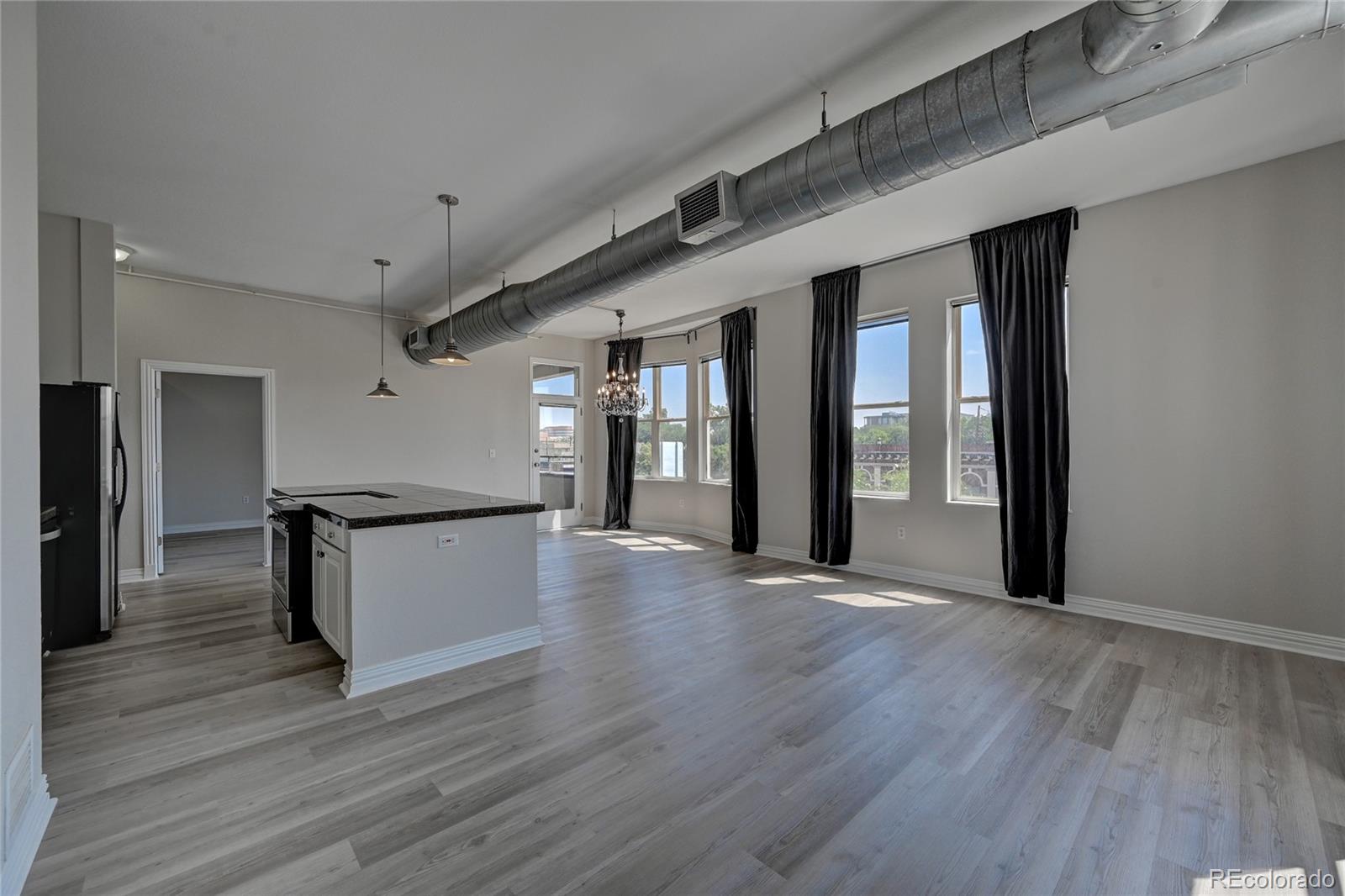 MLS Image #6 for 277 n broadway  312,denver, Colorado